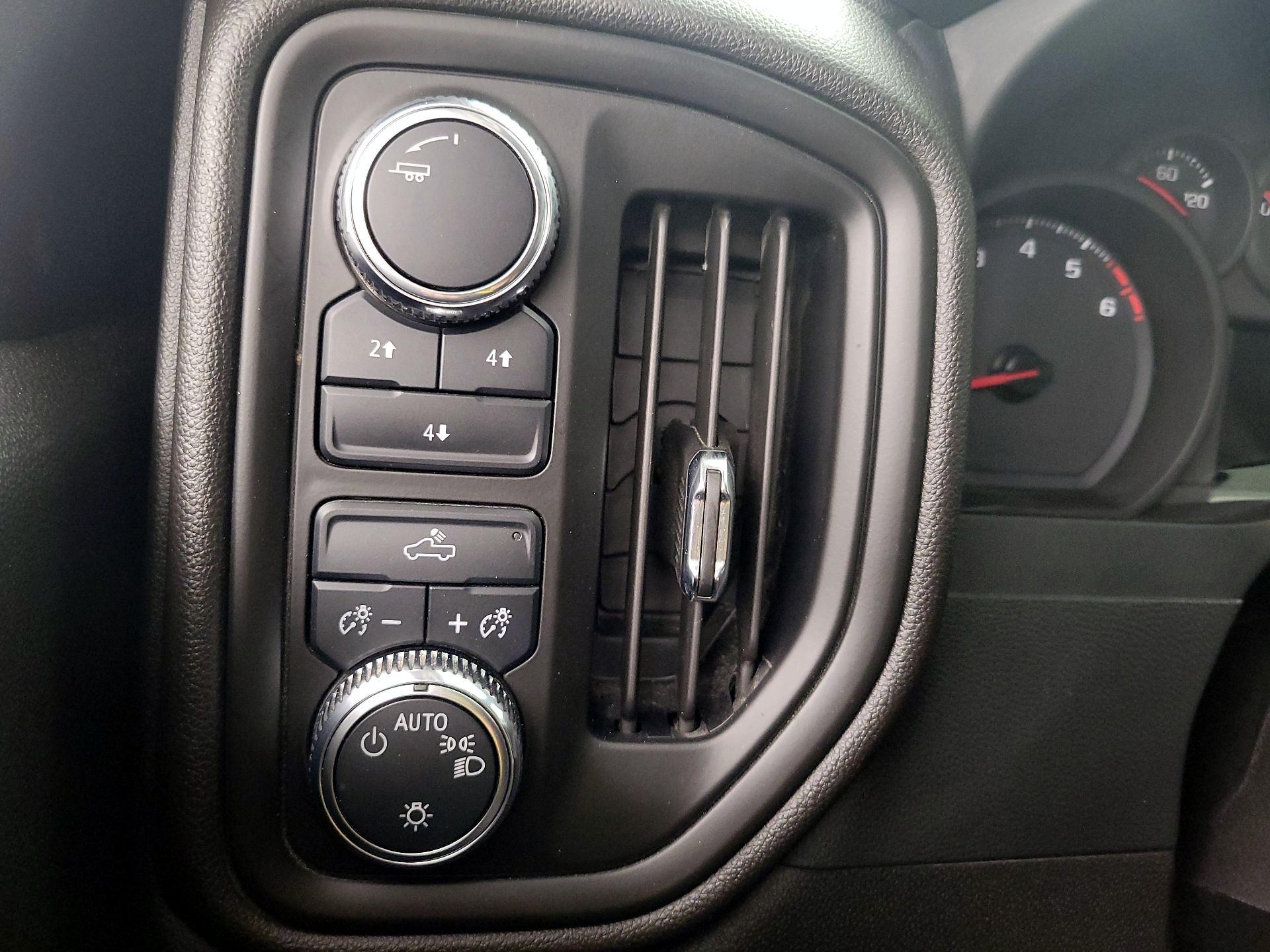 Thumbnail: 2024 GMC Sierra 2500 - 13