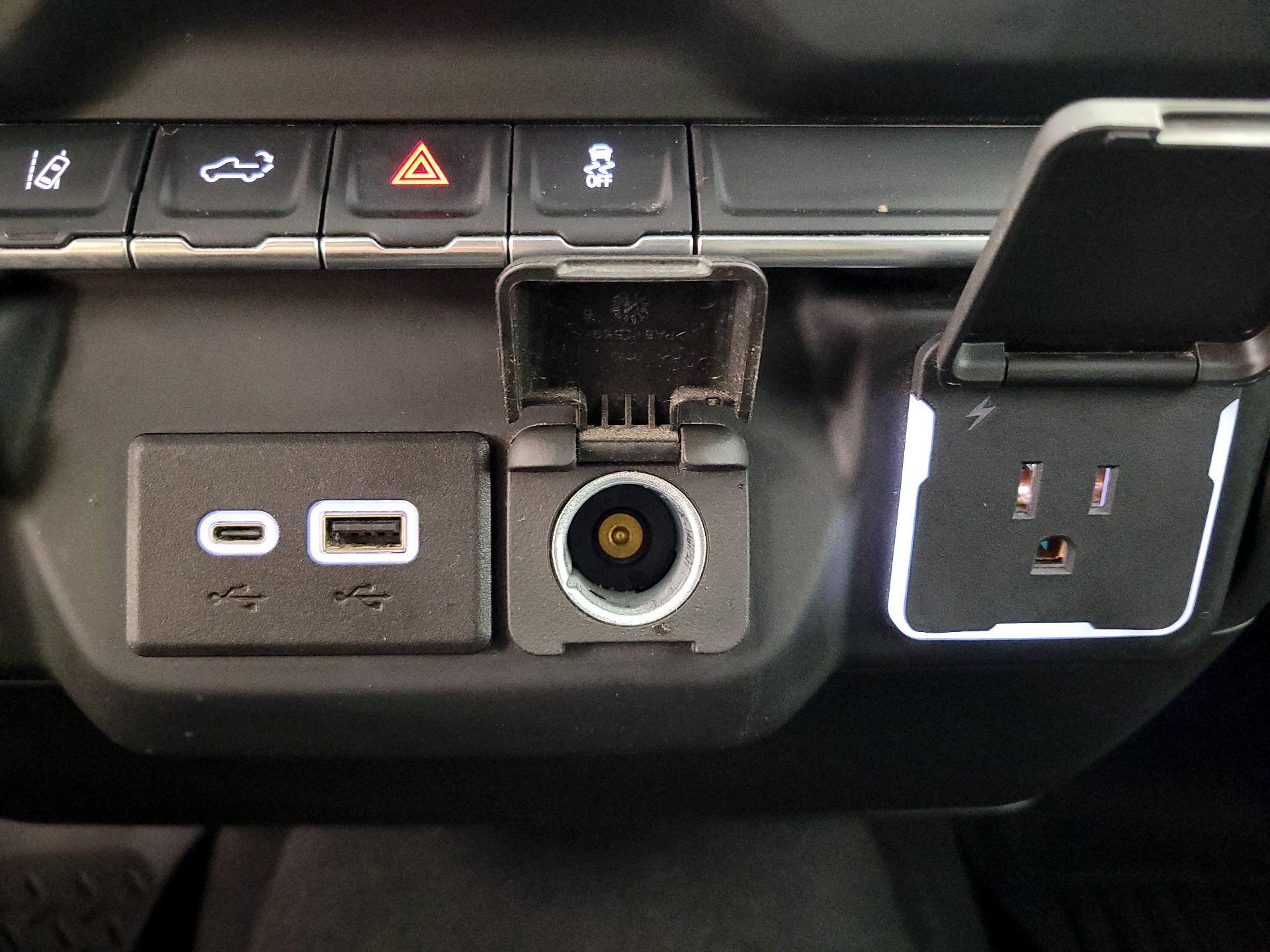 Thumbnail: 2024 GMC Sierra 2500 - 18