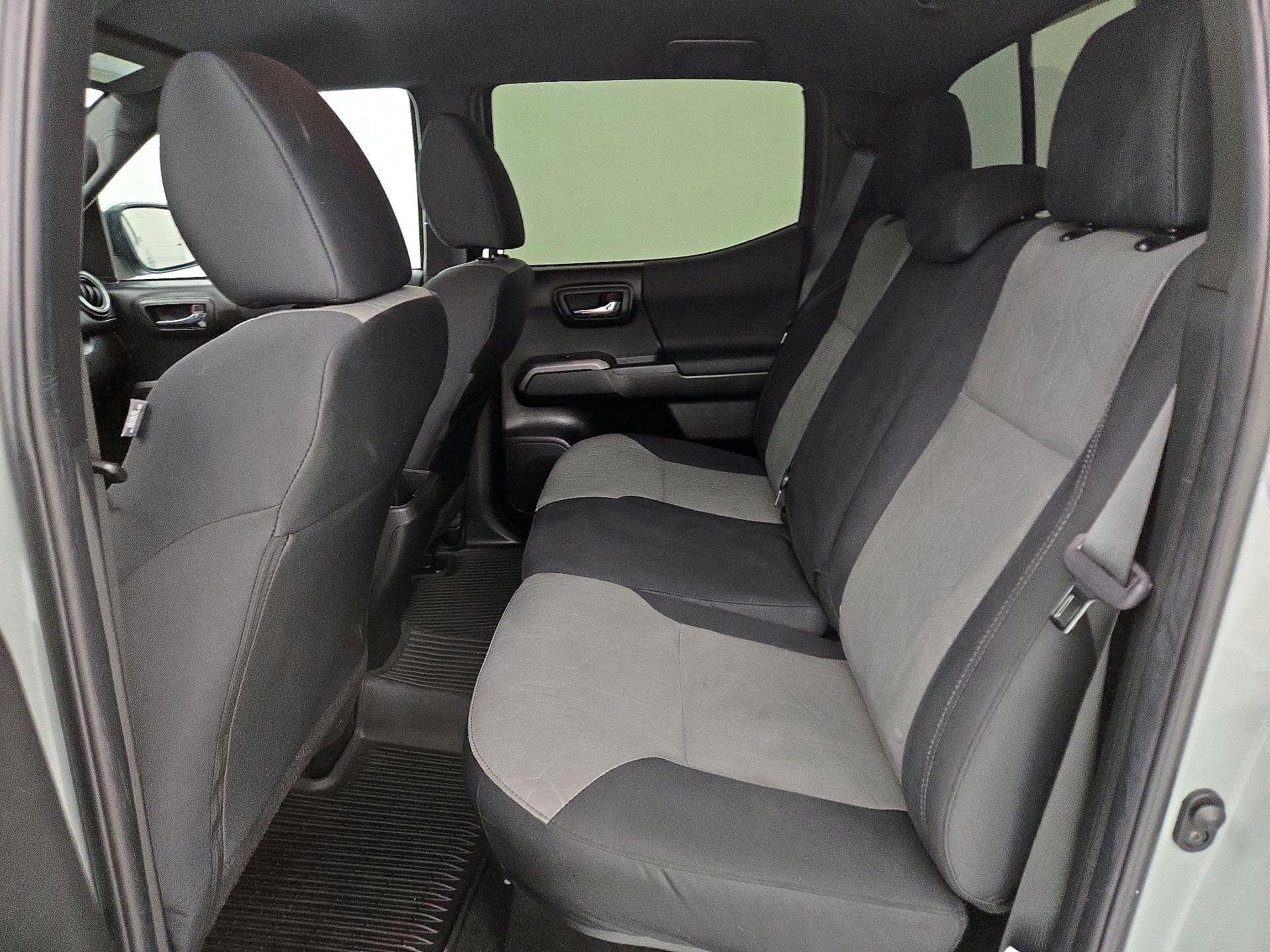 Thumbnail: 2022 Toyota Tacoma - 19