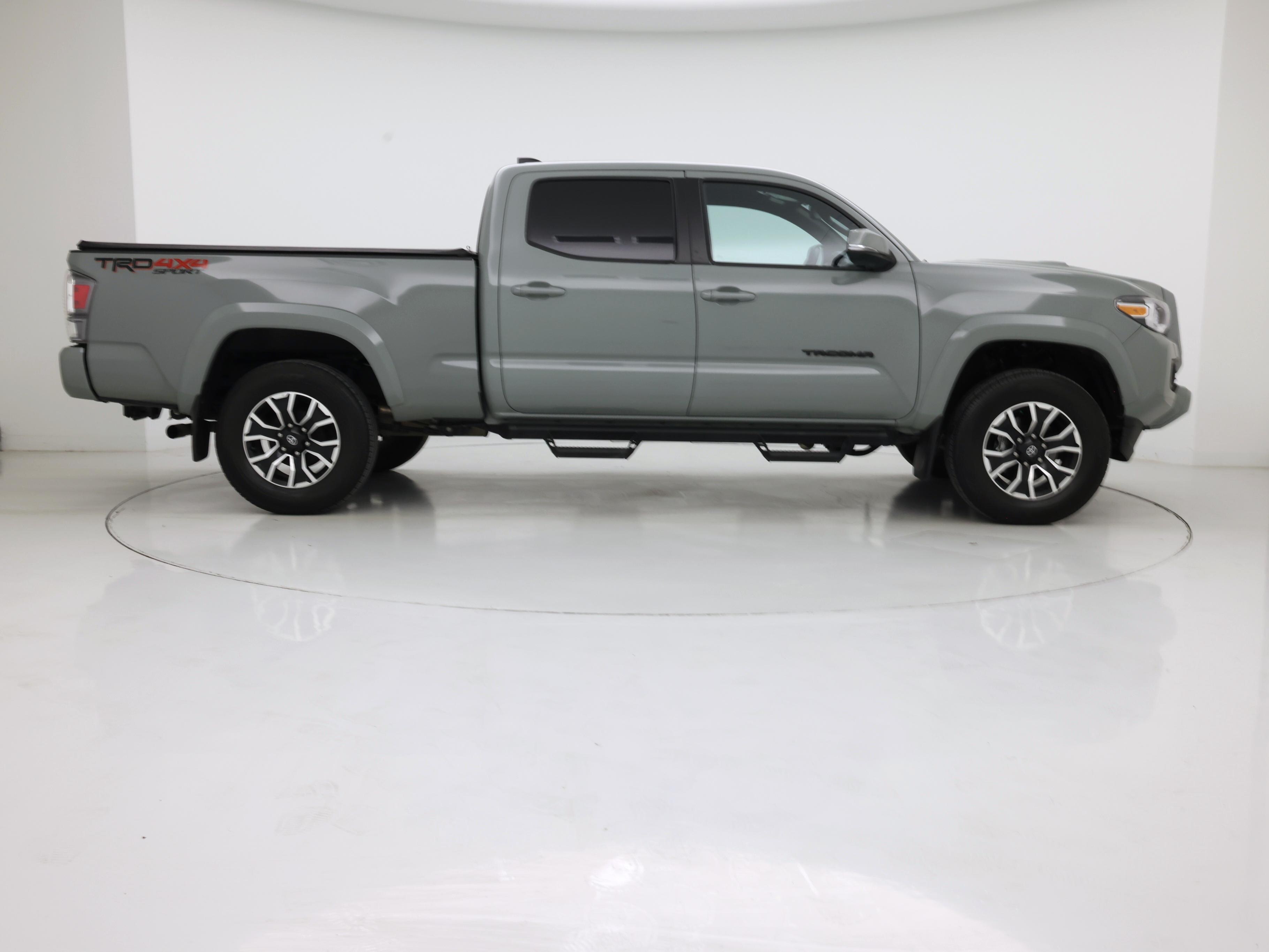 Thumbnail: 2022 Toyota Tacoma - 7