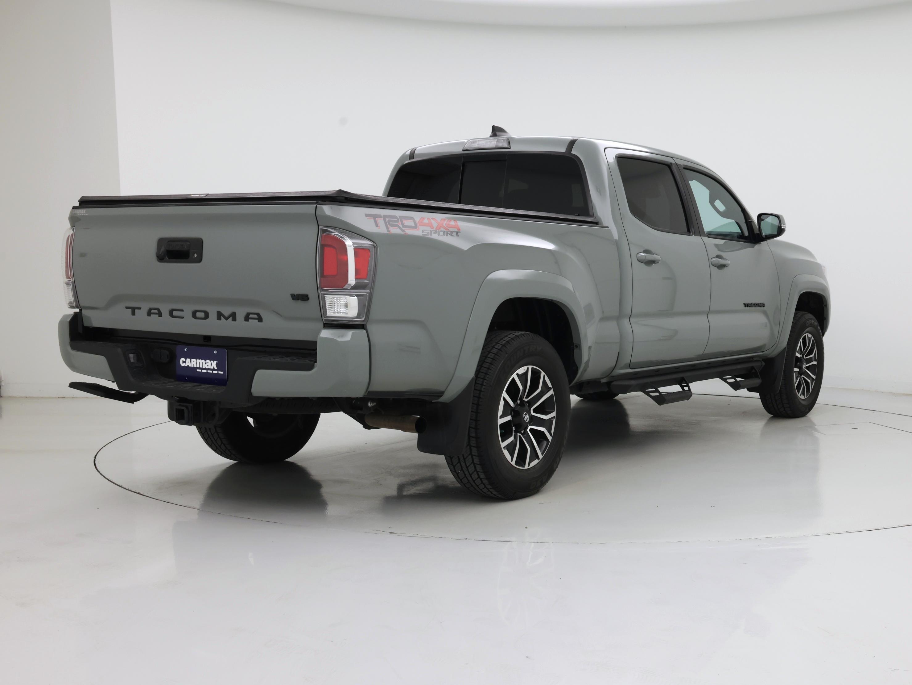 Thumbnail: 2022 Toyota Tacoma - 8