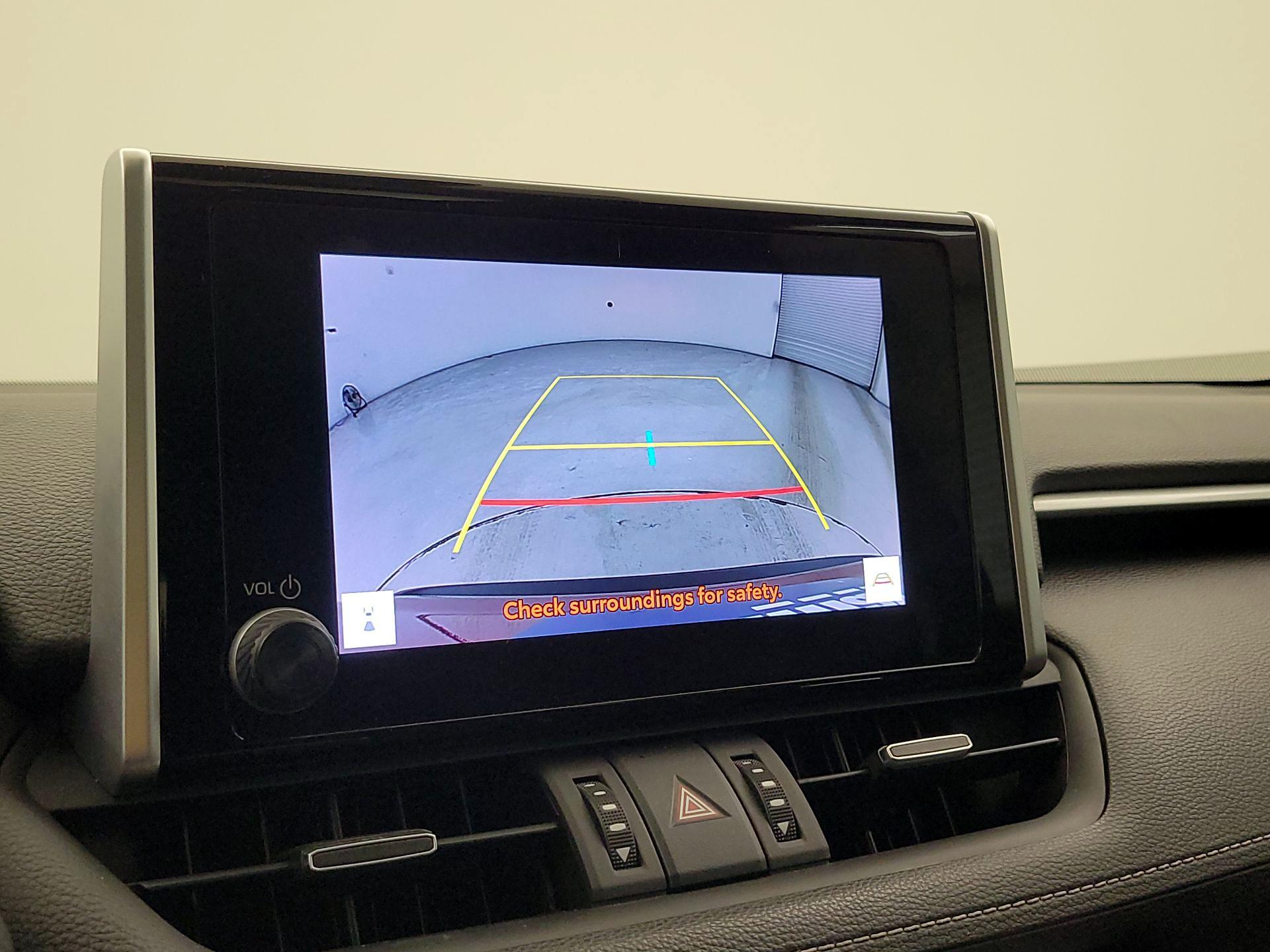 Thumbnail: 2023 Toyota RAV4 - 14