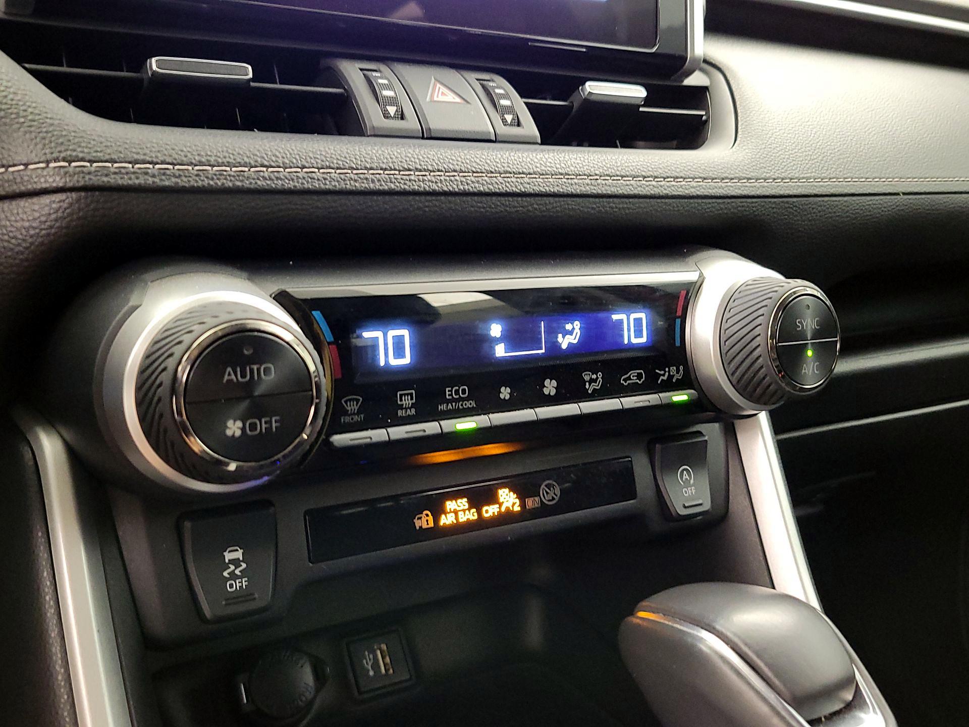 Thumbnail: 2023 Toyota RAV4 - 16