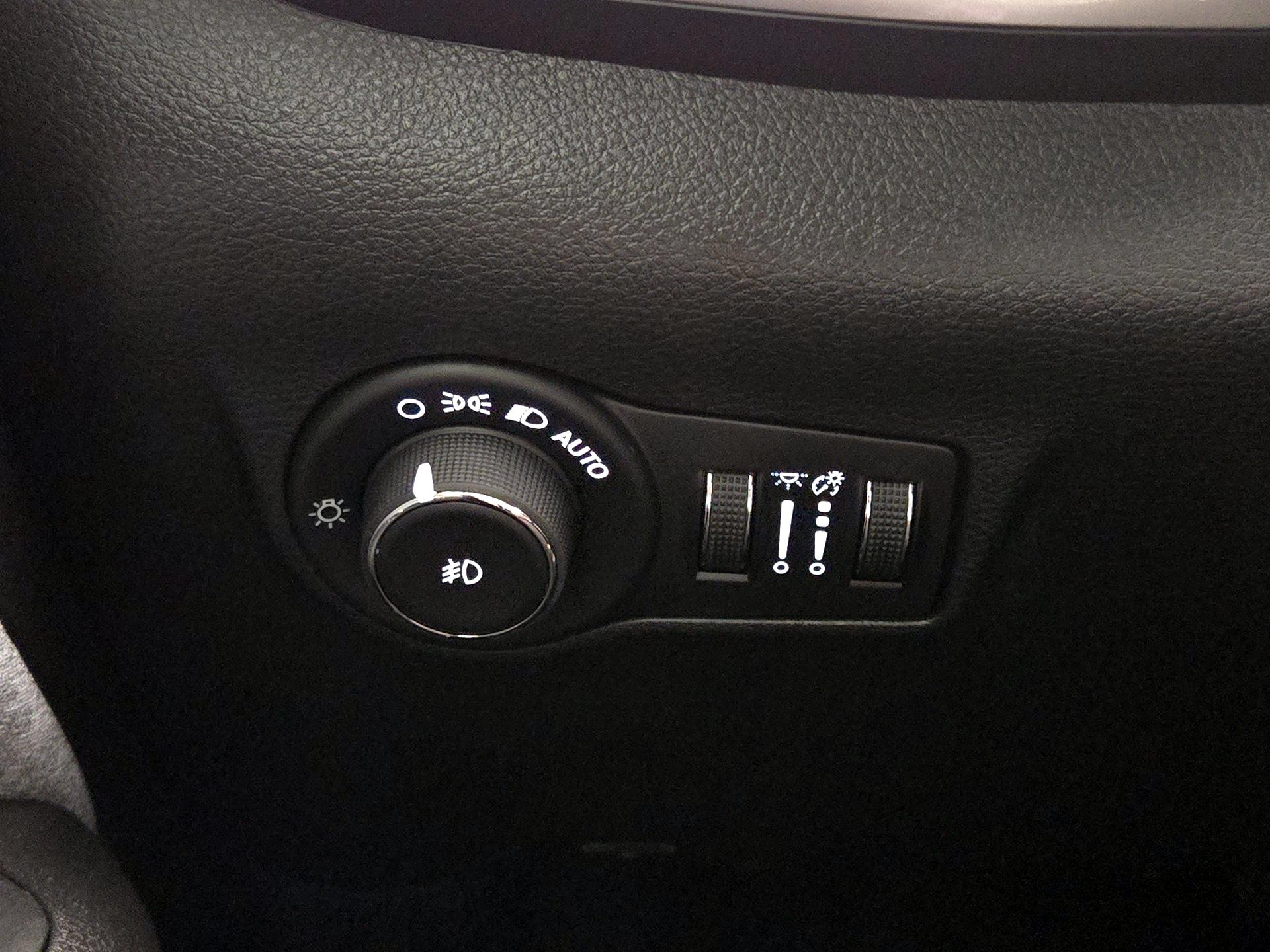 Thumbnail: 2025 Jeep Compass - 13