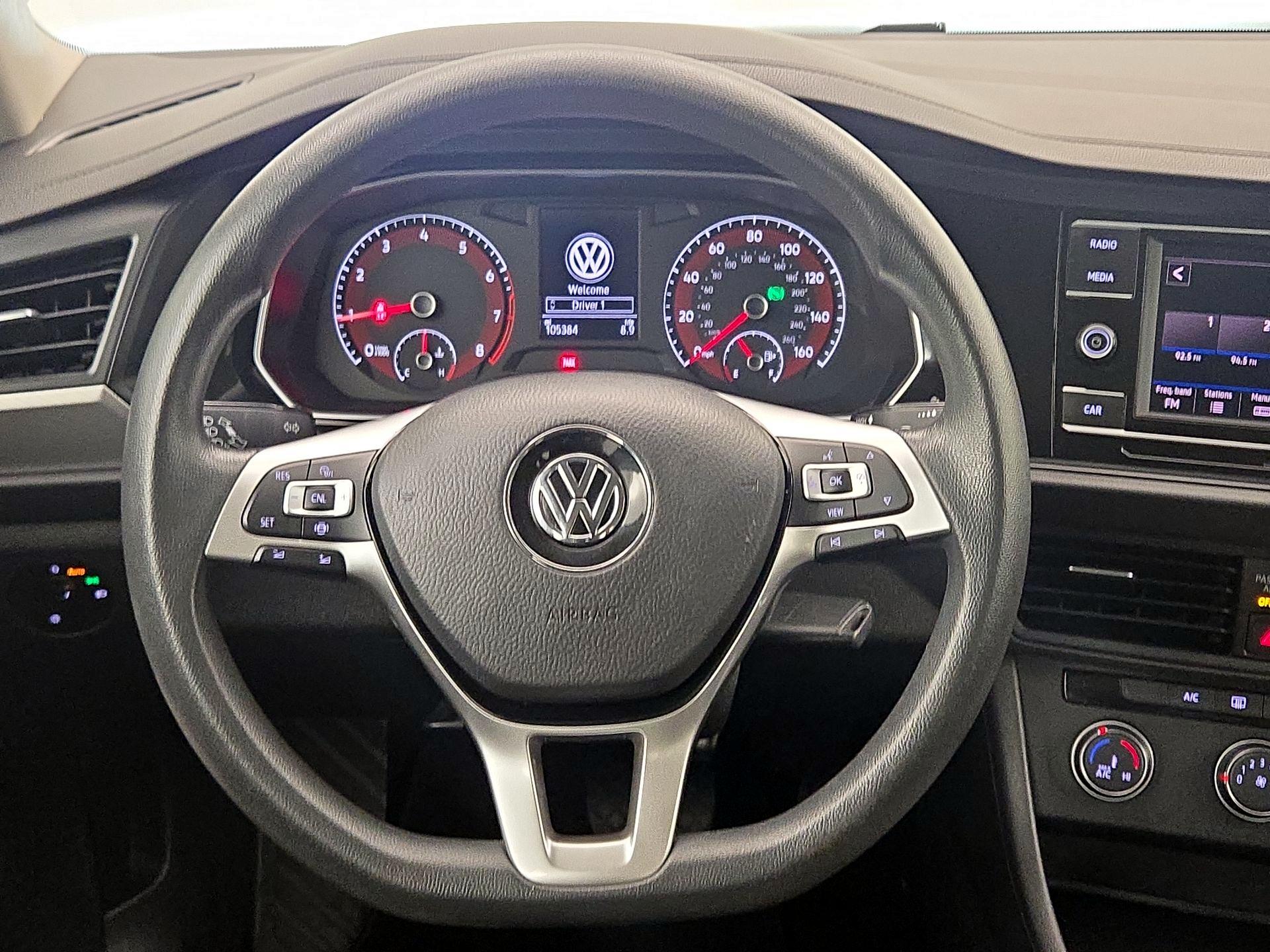 Thumbnail: 2019 Volkswagen Jetta - 10
