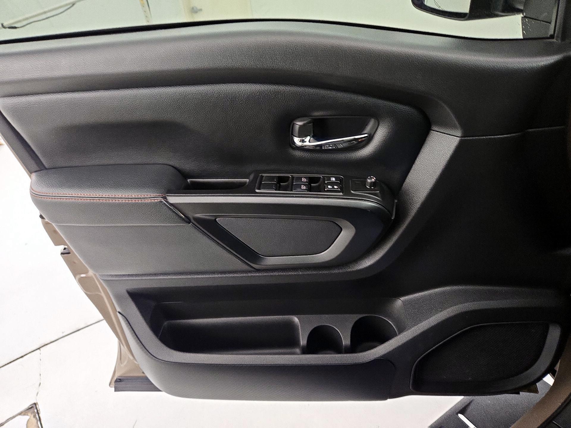 Thumbnail: 2023 Nissan Titan - 12