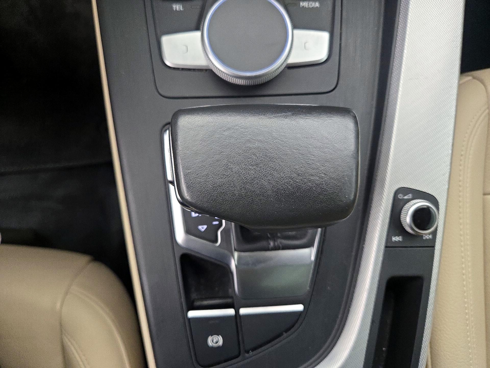 Thumbnail: 2018 Audi A4 - 18