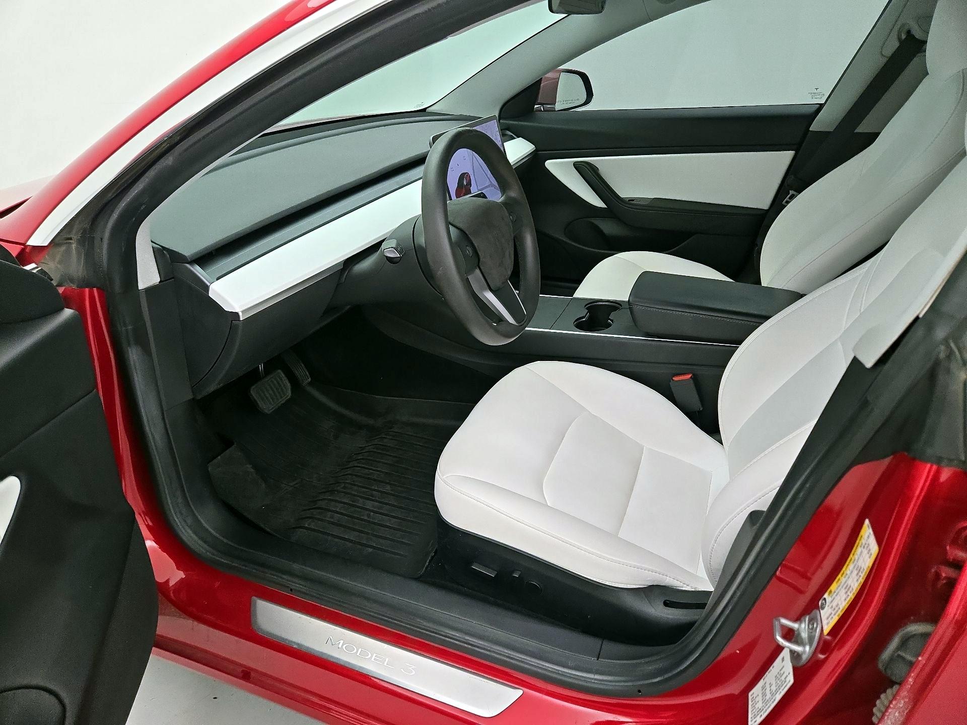 Thumbnail: 2020 Tesla Model 3 - 11