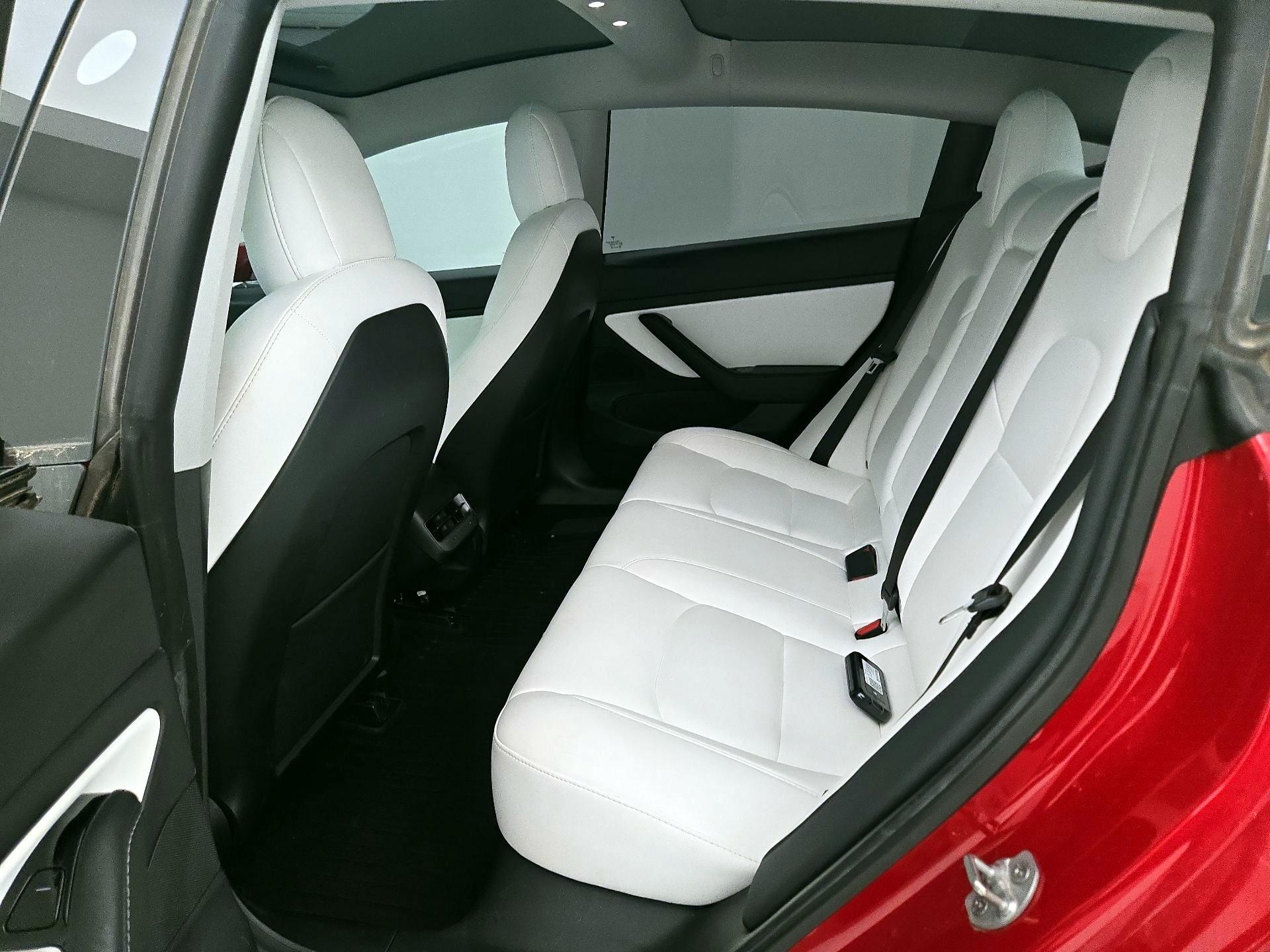 Thumbnail: 2020 Tesla Model 3 - 20