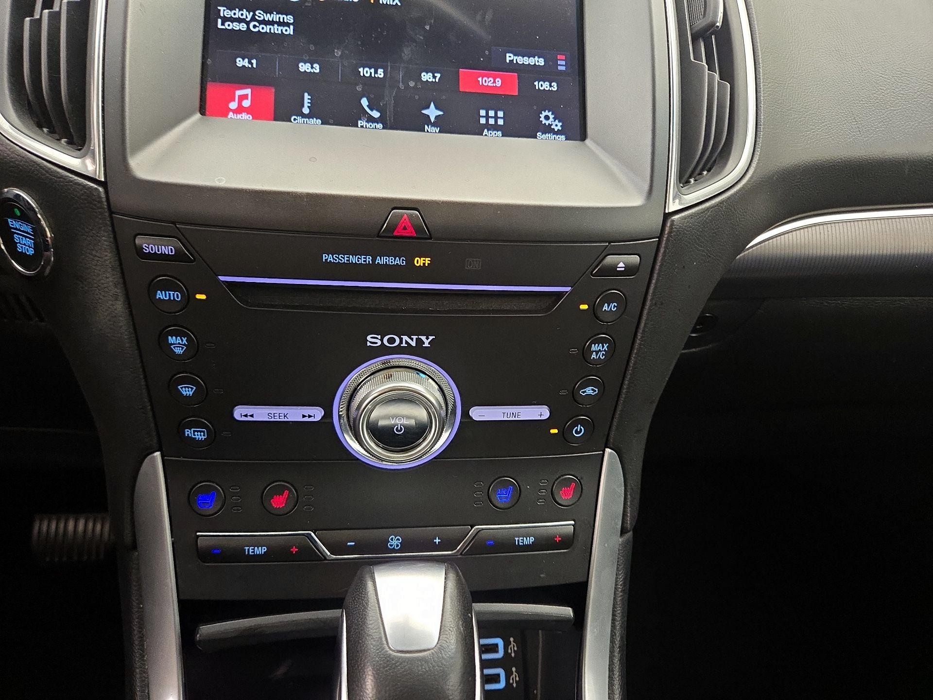 Thumbnail: 2018 Ford Edge - 17