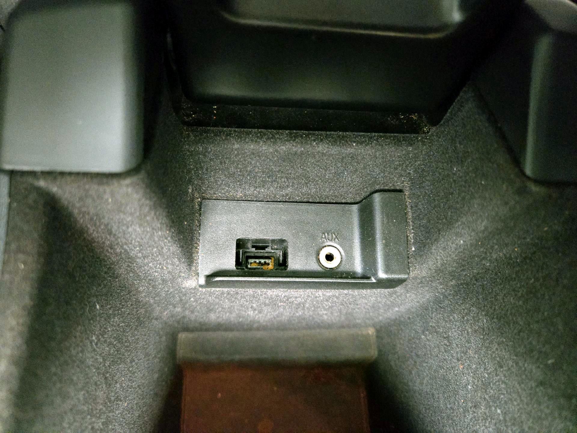 Thumbnail: 2015 Volvo V60 - 18