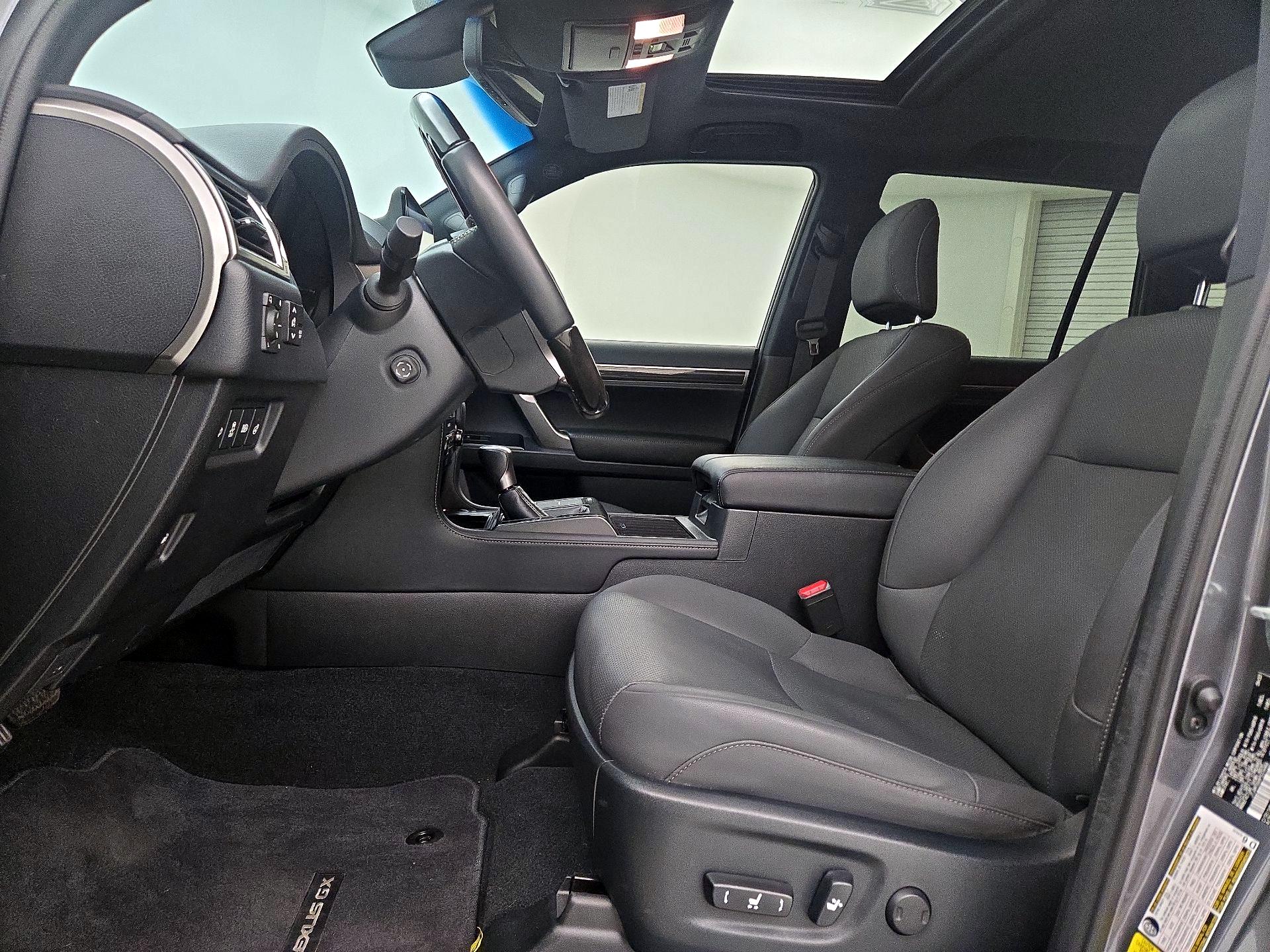 Thumbnail: 2023 Lexus GX - 11