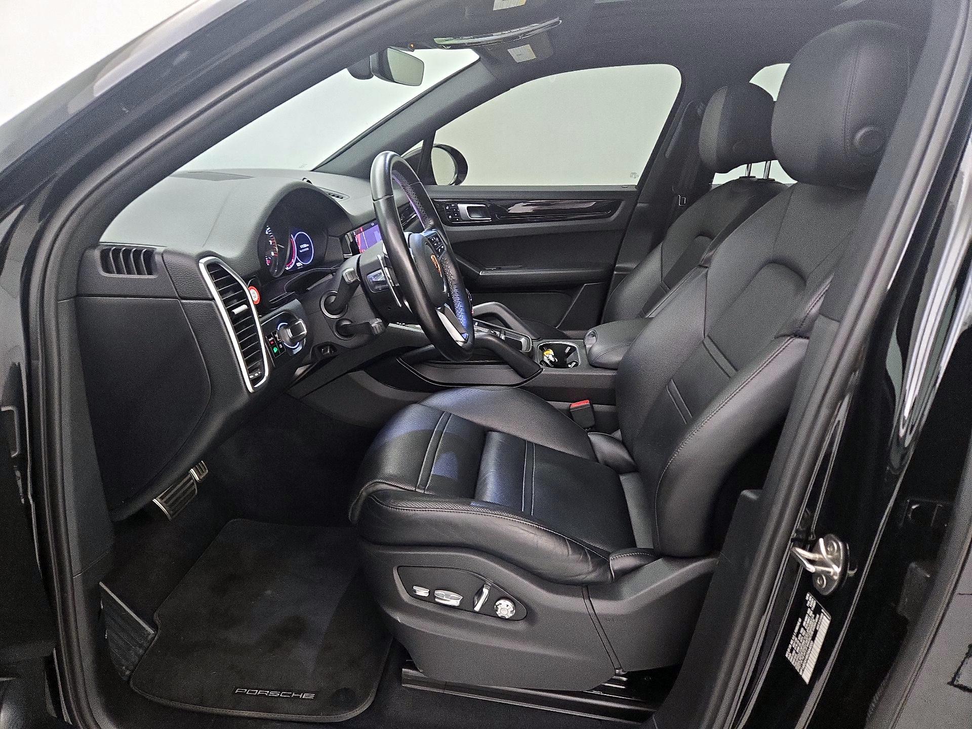 Thumbnail: 2019 Porsche Cayenne - 11