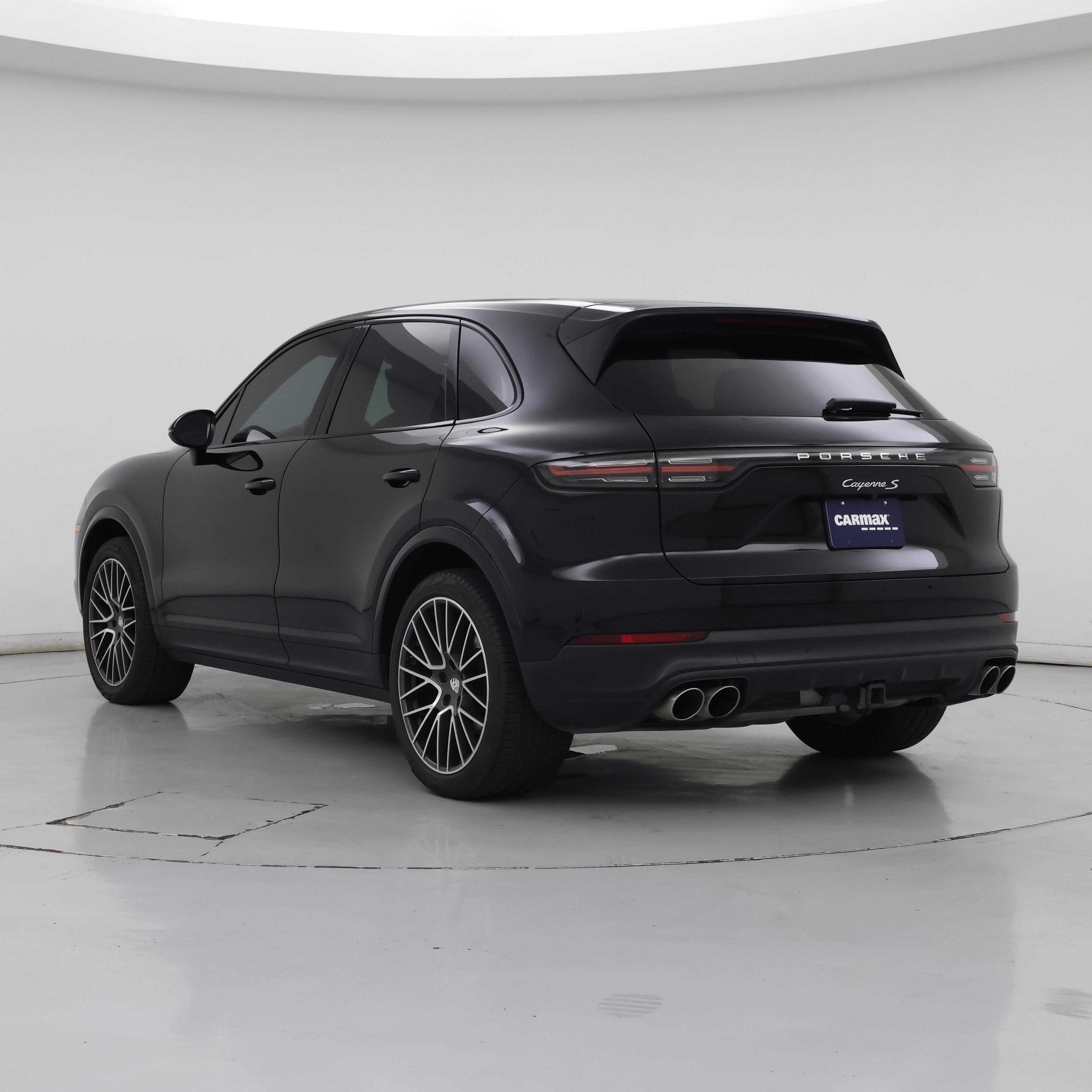 Thumbnail: 2019 Porsche Cayenne - 2