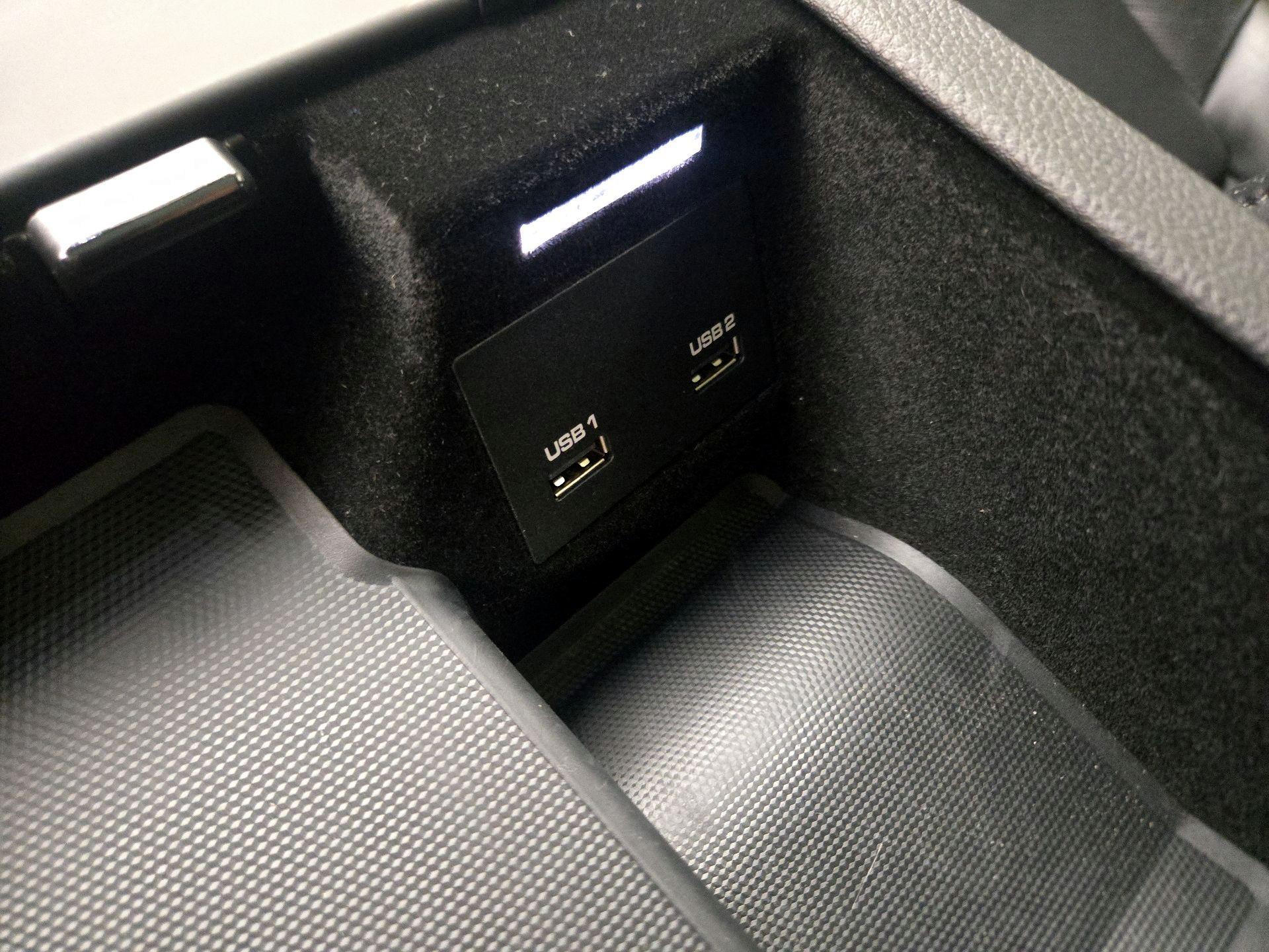 Thumbnail: 2019 Porsche Cayenne - 19