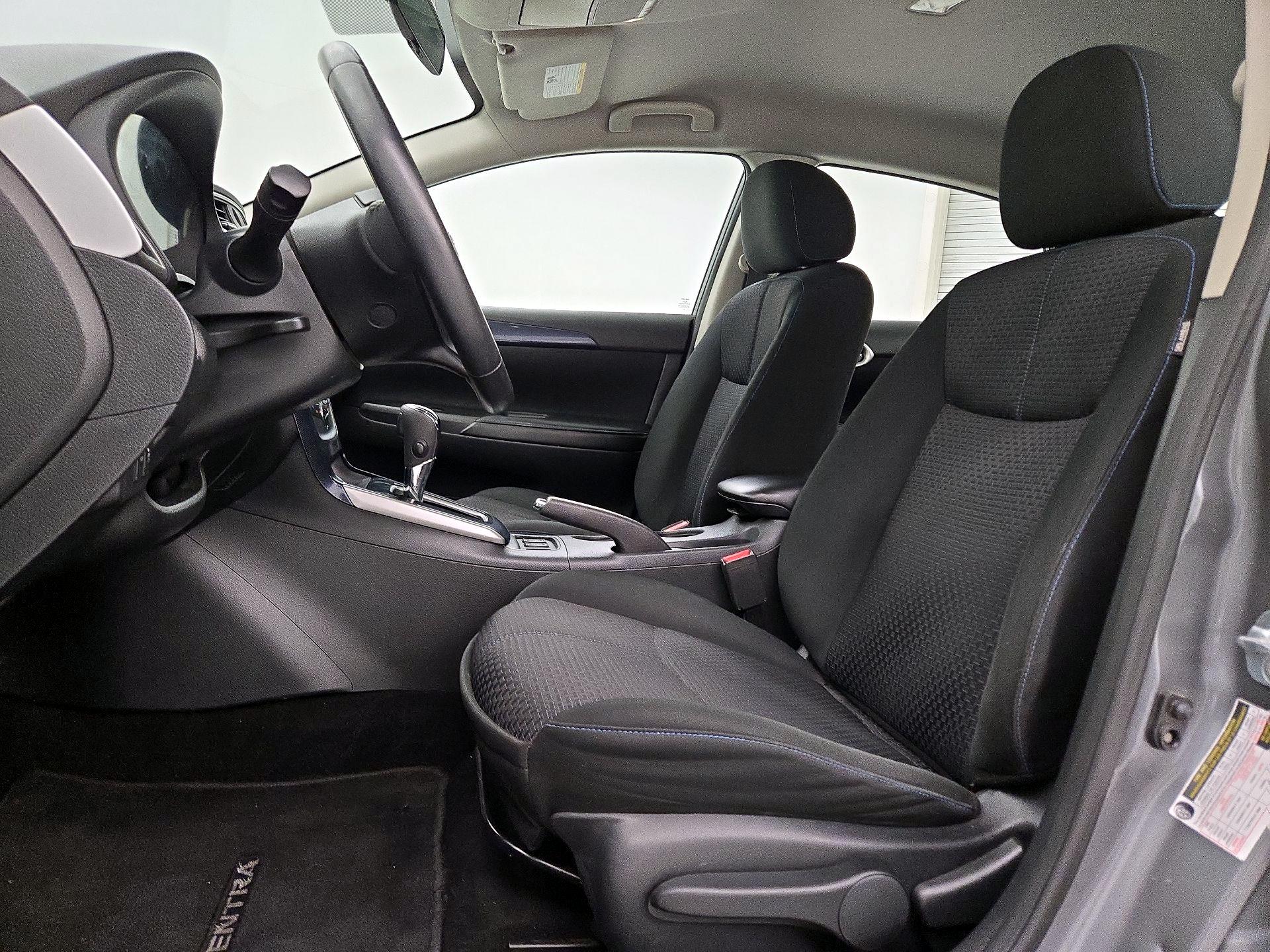 Thumbnail: 2019 Nissan Sentra - 11