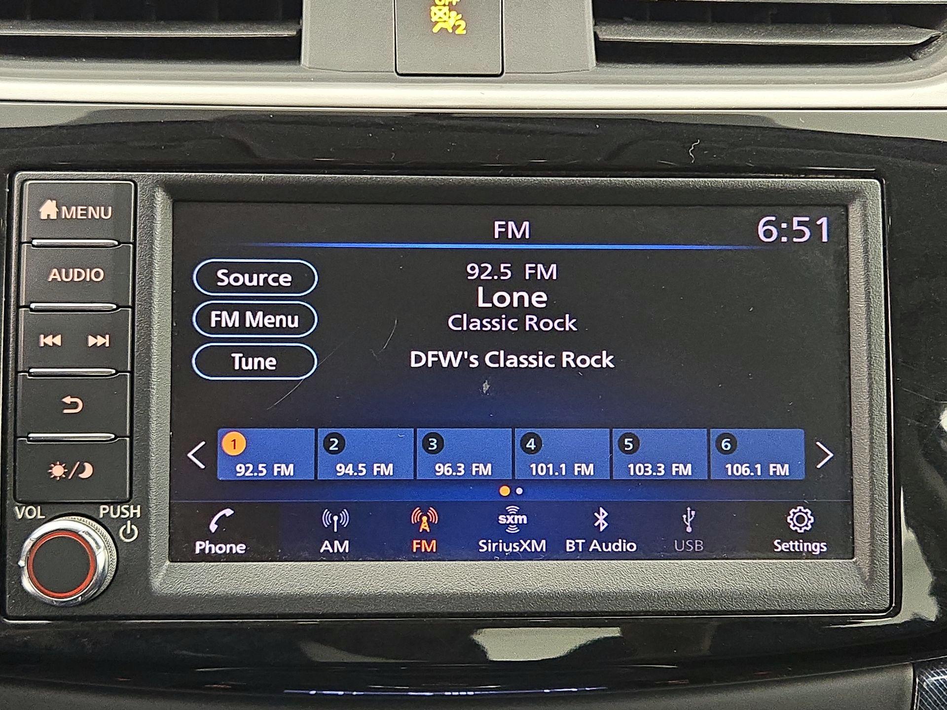 Thumbnail: 2019 Nissan Sentra - 15