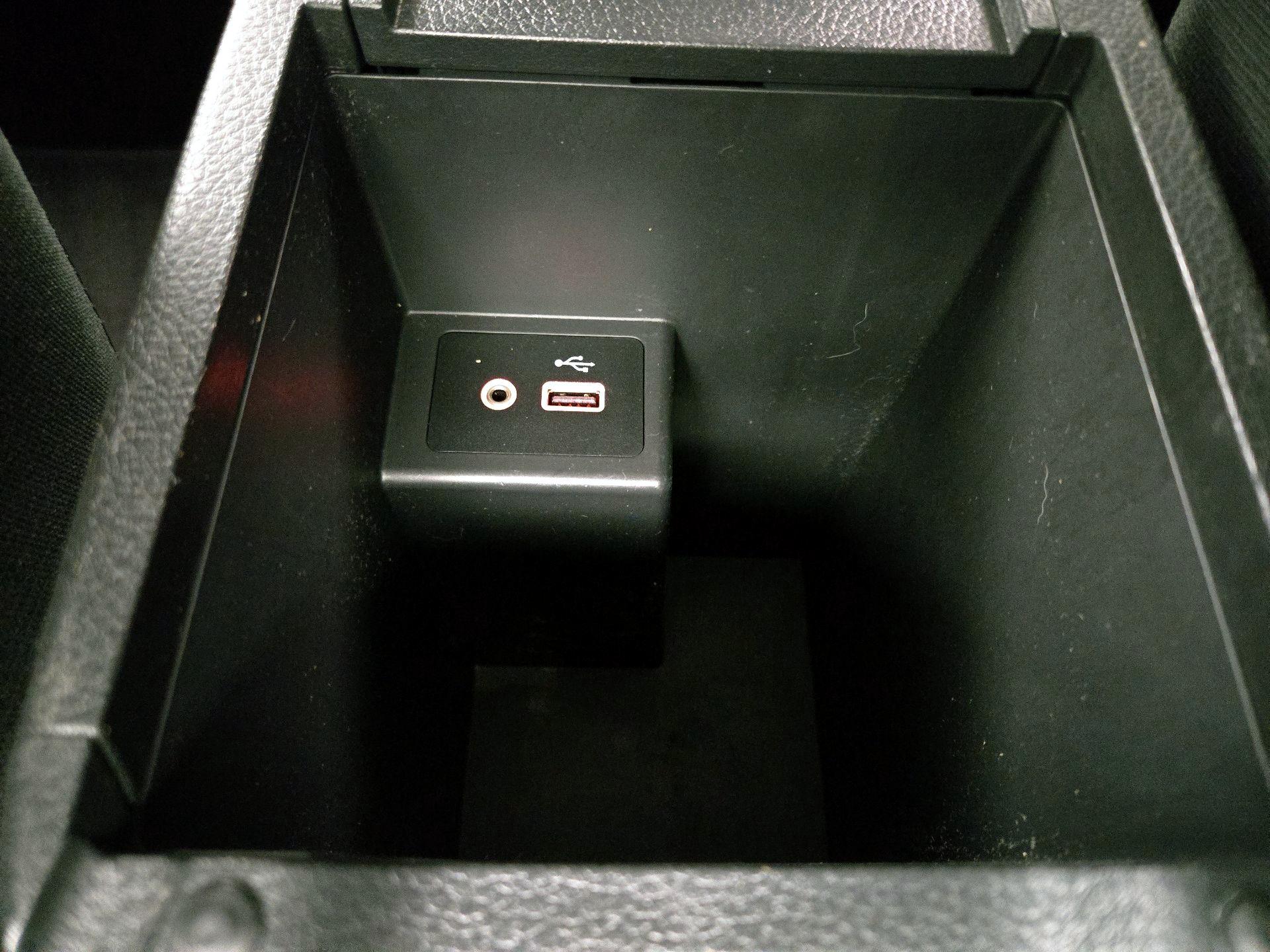 Thumbnail: 2019 Nissan Sentra - 18