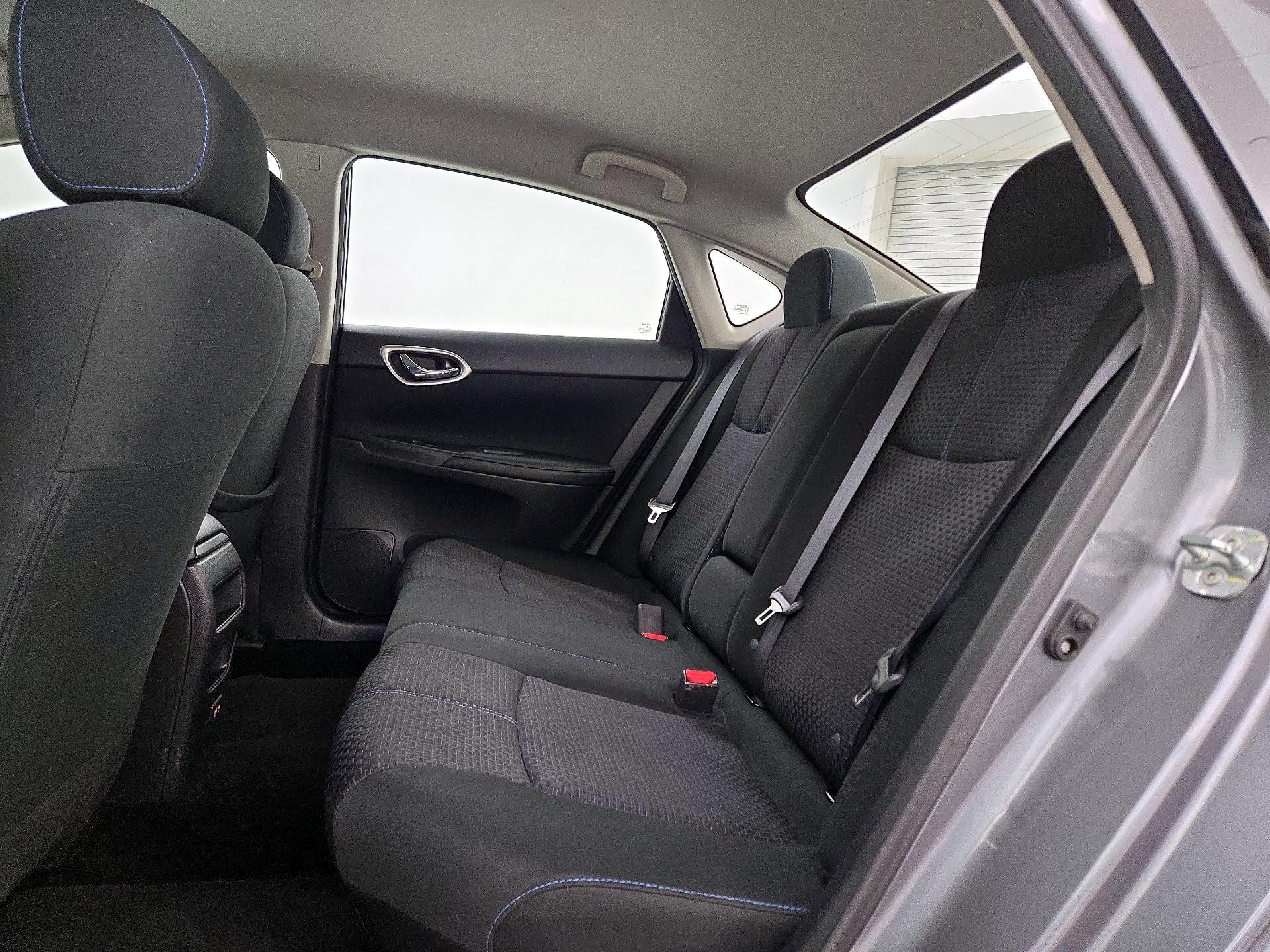 Thumbnail: 2019 Nissan Sentra - 19