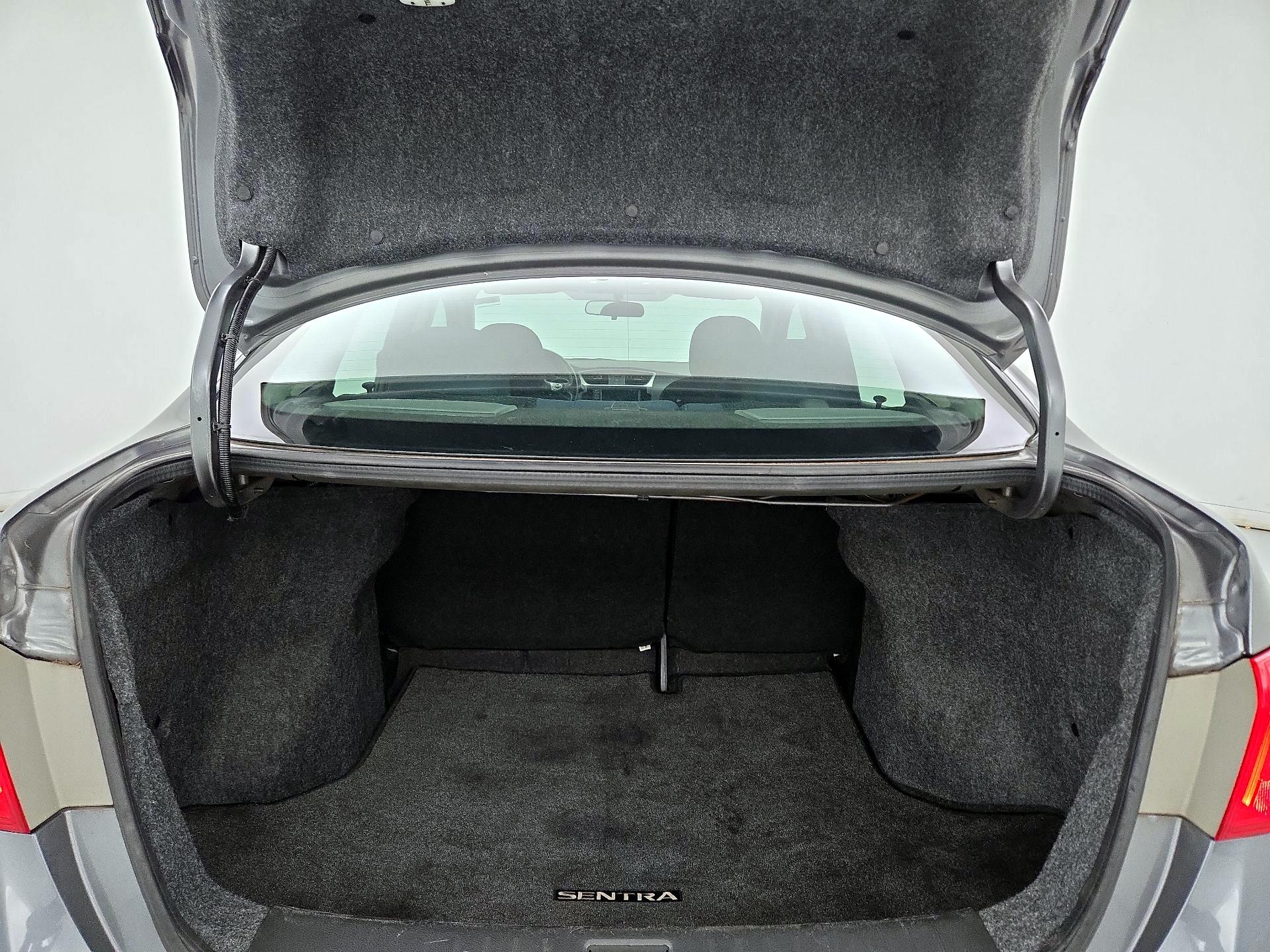 Thumbnail: 2019 Nissan Sentra - 20