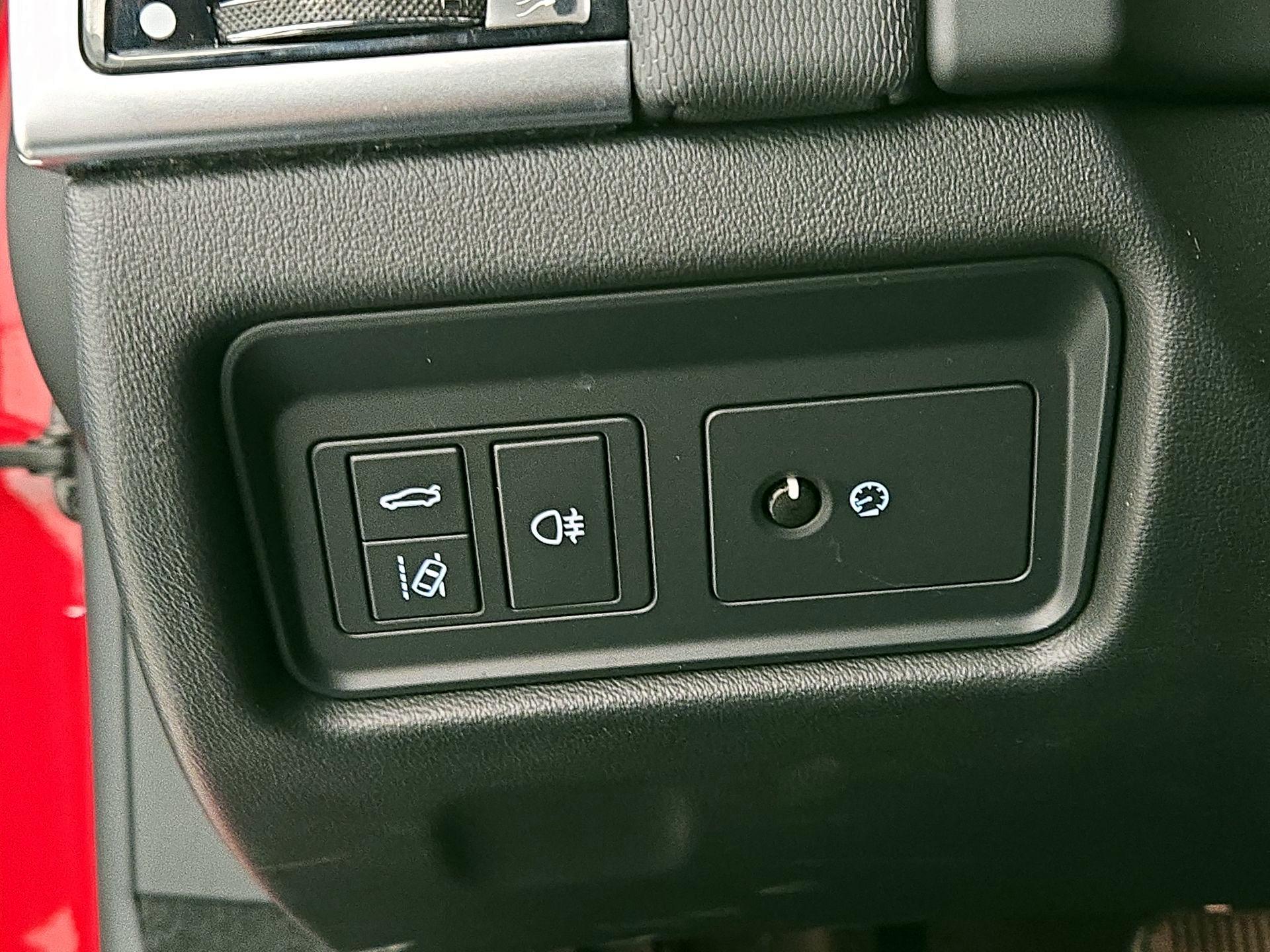 Thumbnail: 2018 Jaguar F-Type - 13