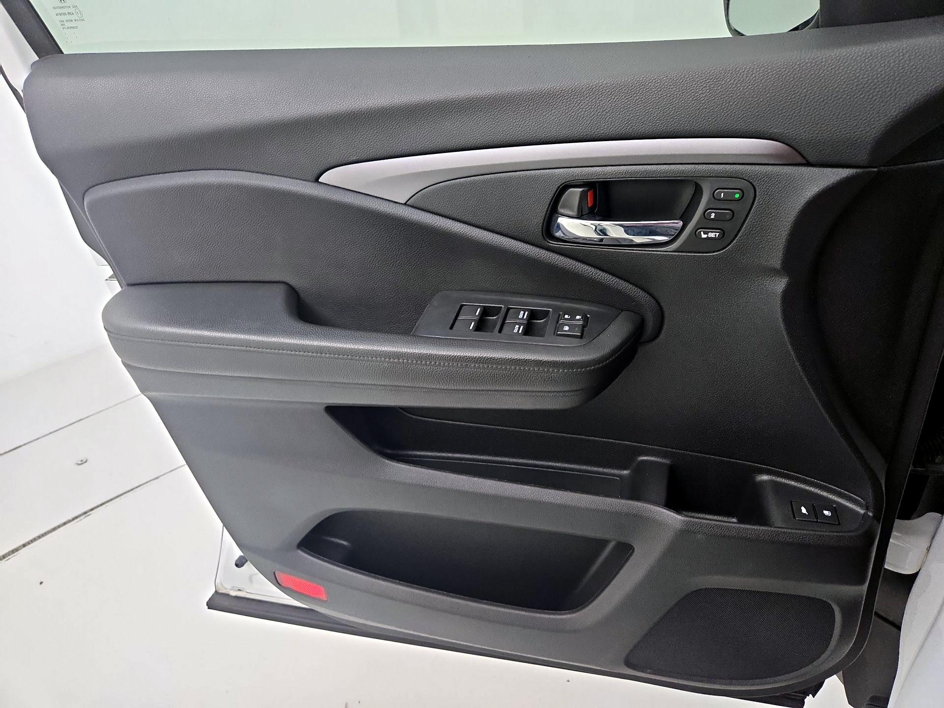 Thumbnail: 2021 Honda Passport - 12