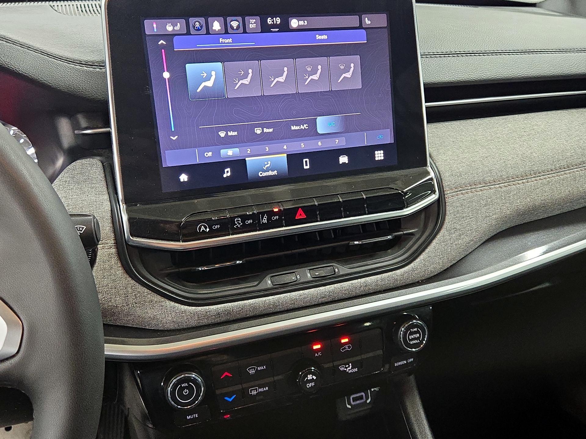 Thumbnail: 2024 Jeep Compass - 16