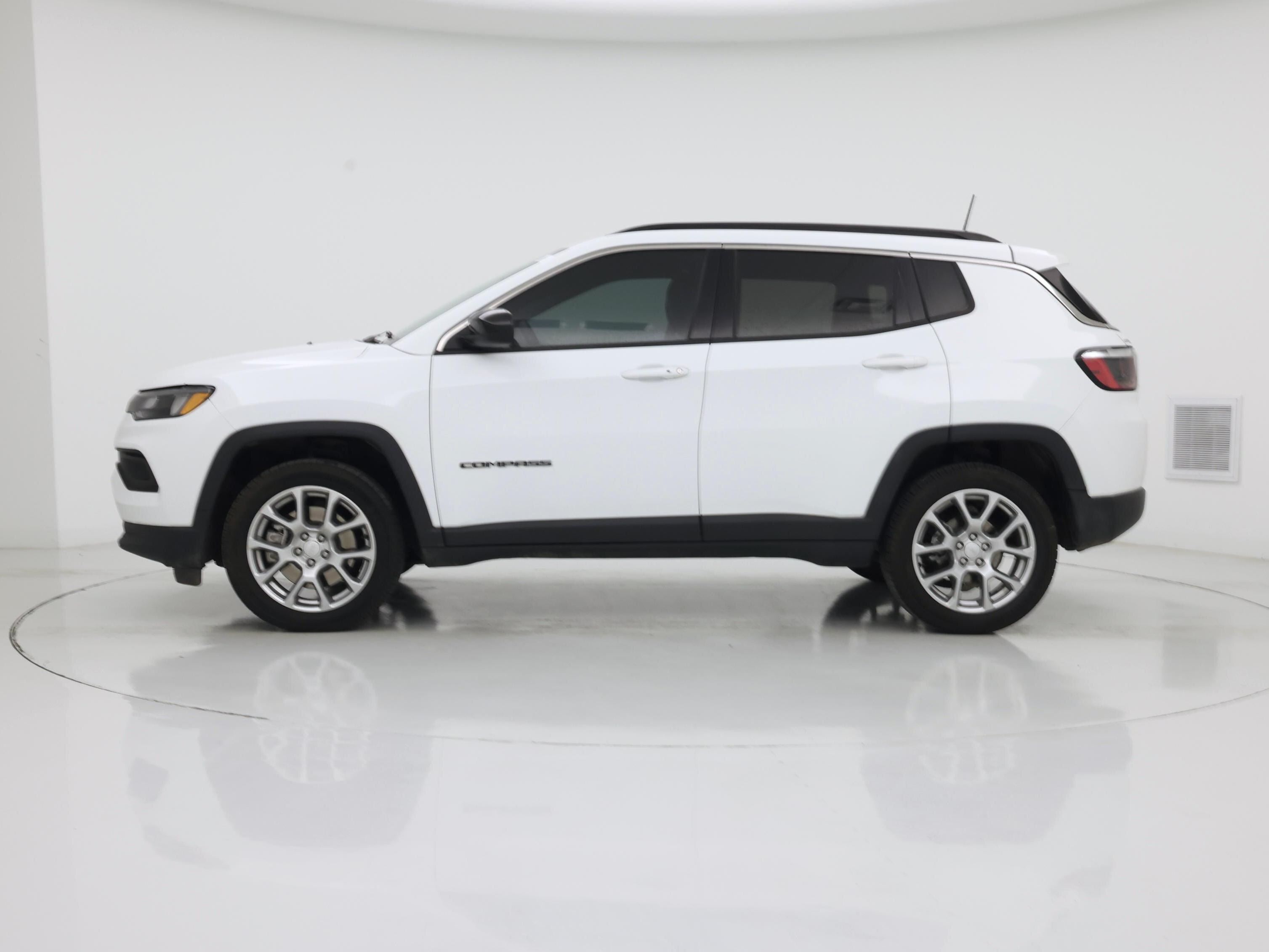 Thumbnail: 2024 Jeep Compass - 3