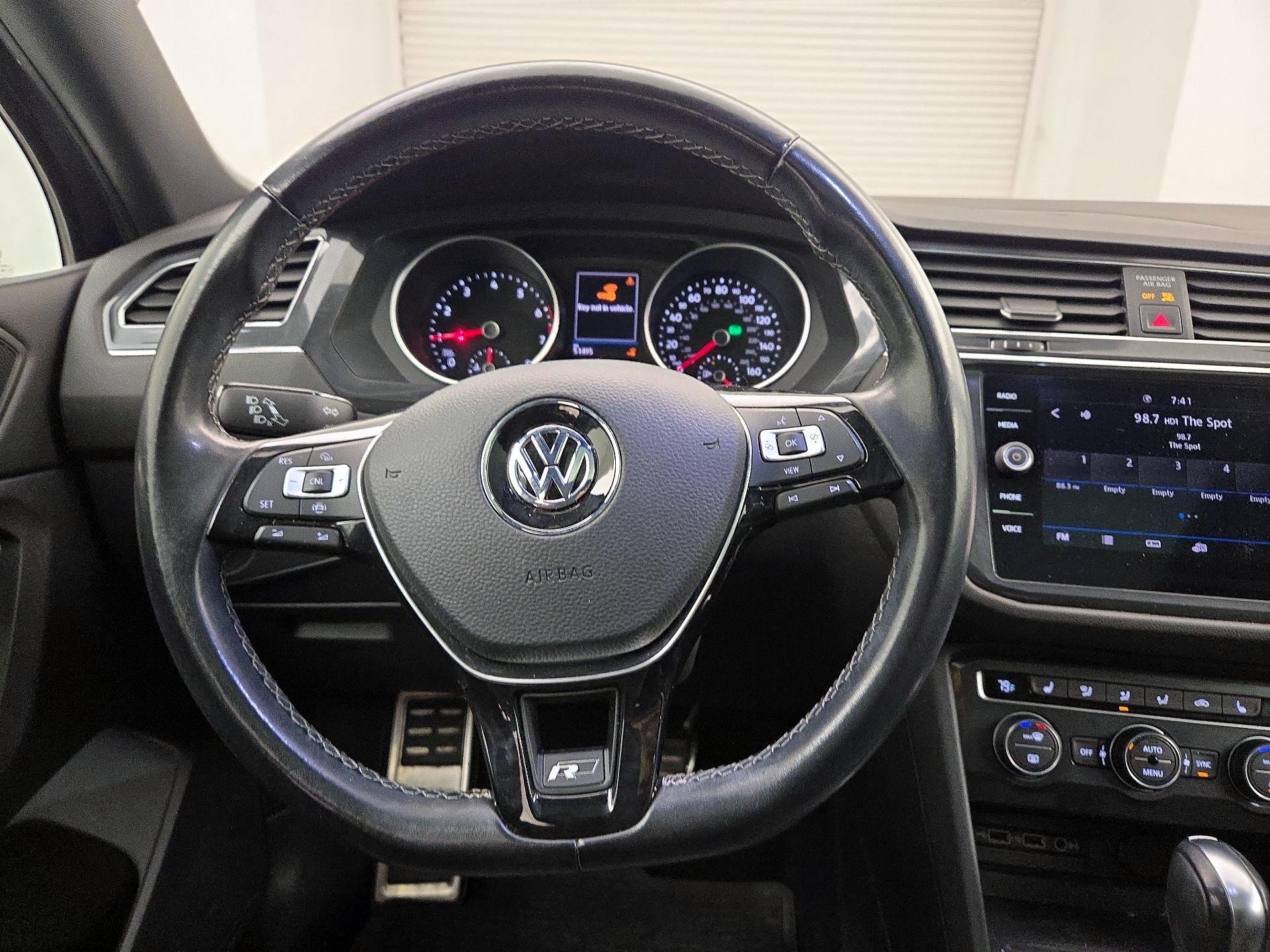Thumbnail: 2020 Volkswagen Tiguan - 10
