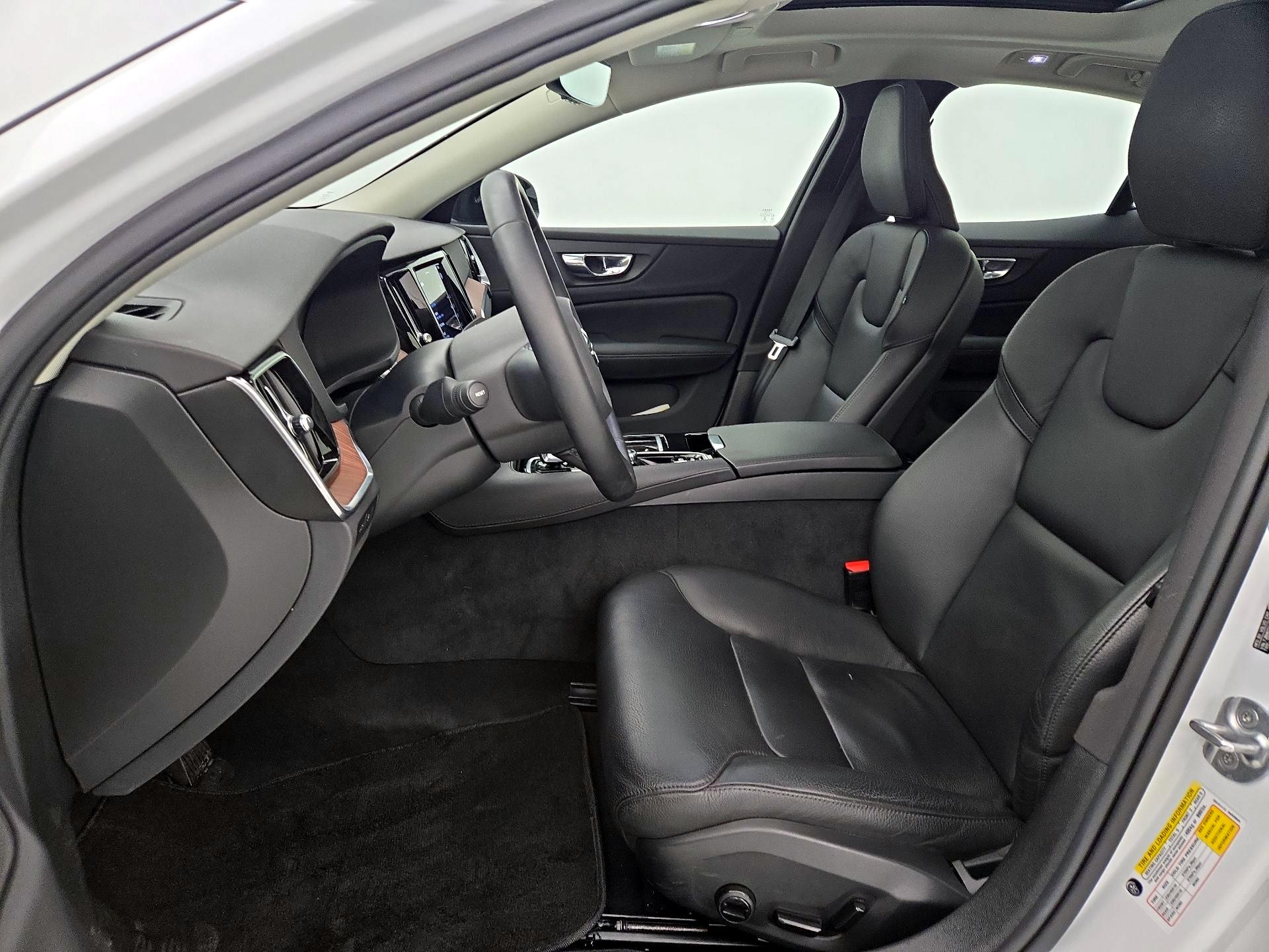 Thumbnail: 2023 Volvo S60 - 11