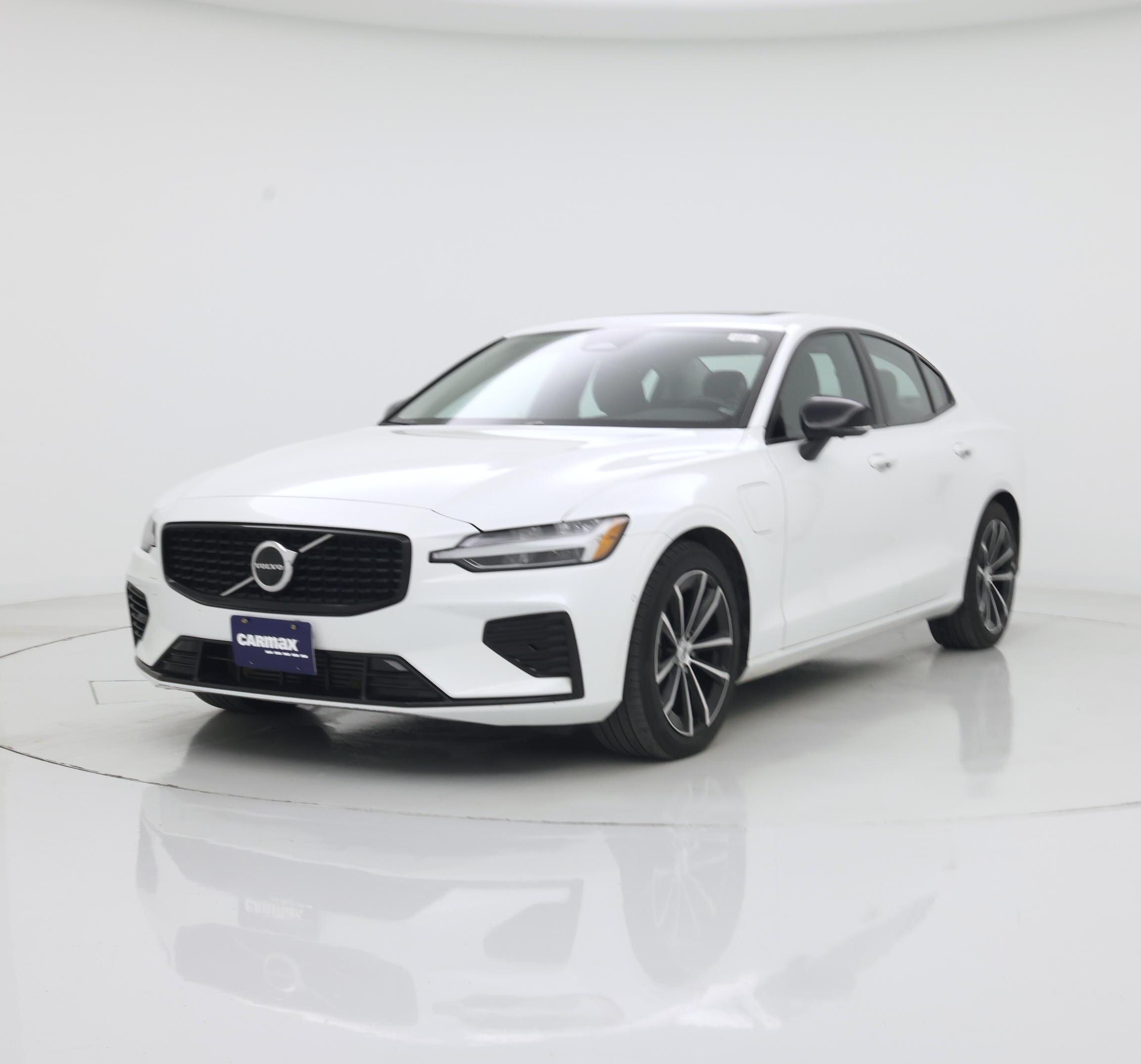 Thumbnail: 2023 Volvo S60 - 4