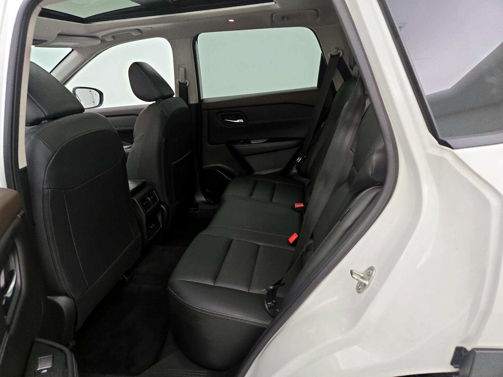 Thumbnail: 2023 Nissan Rogue - 20