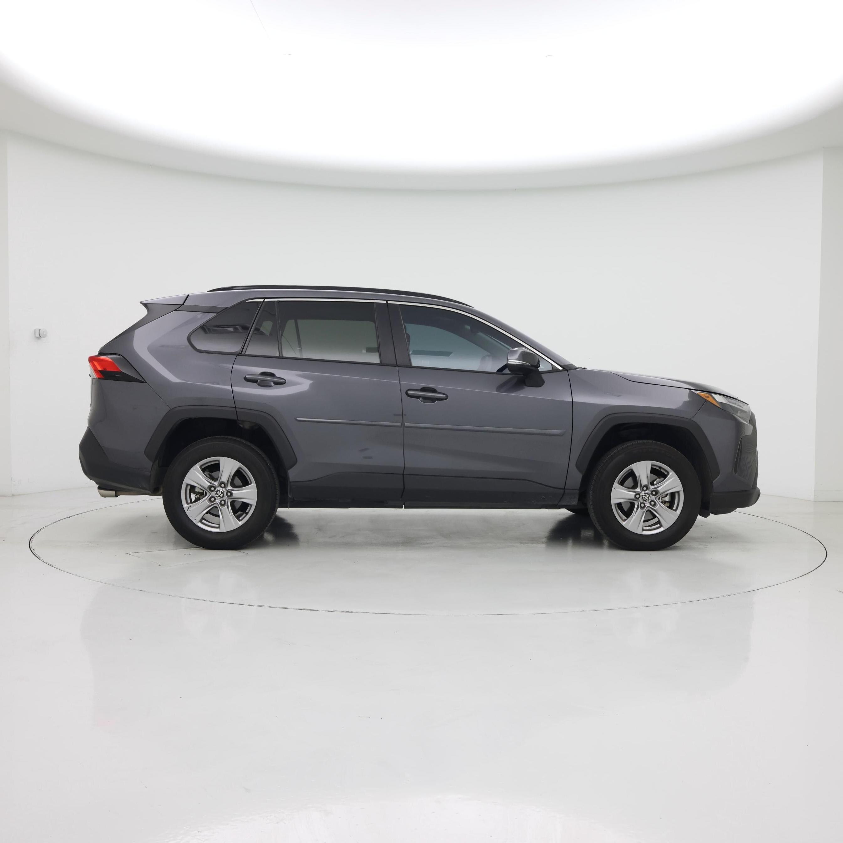 Thumbnail: 2022 Toyota RAV4 - 7