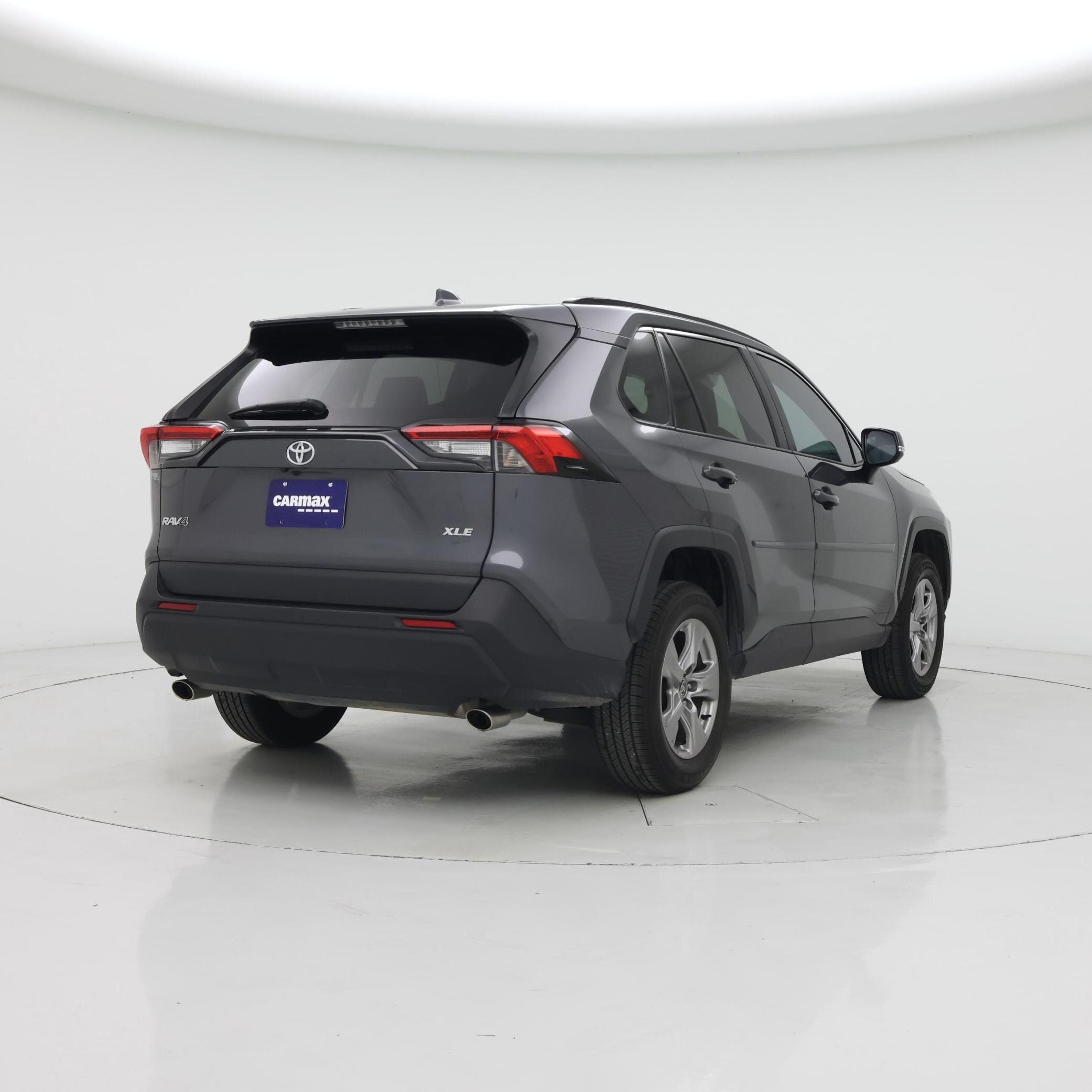 Thumbnail: 2022 Toyota RAV4 - 8