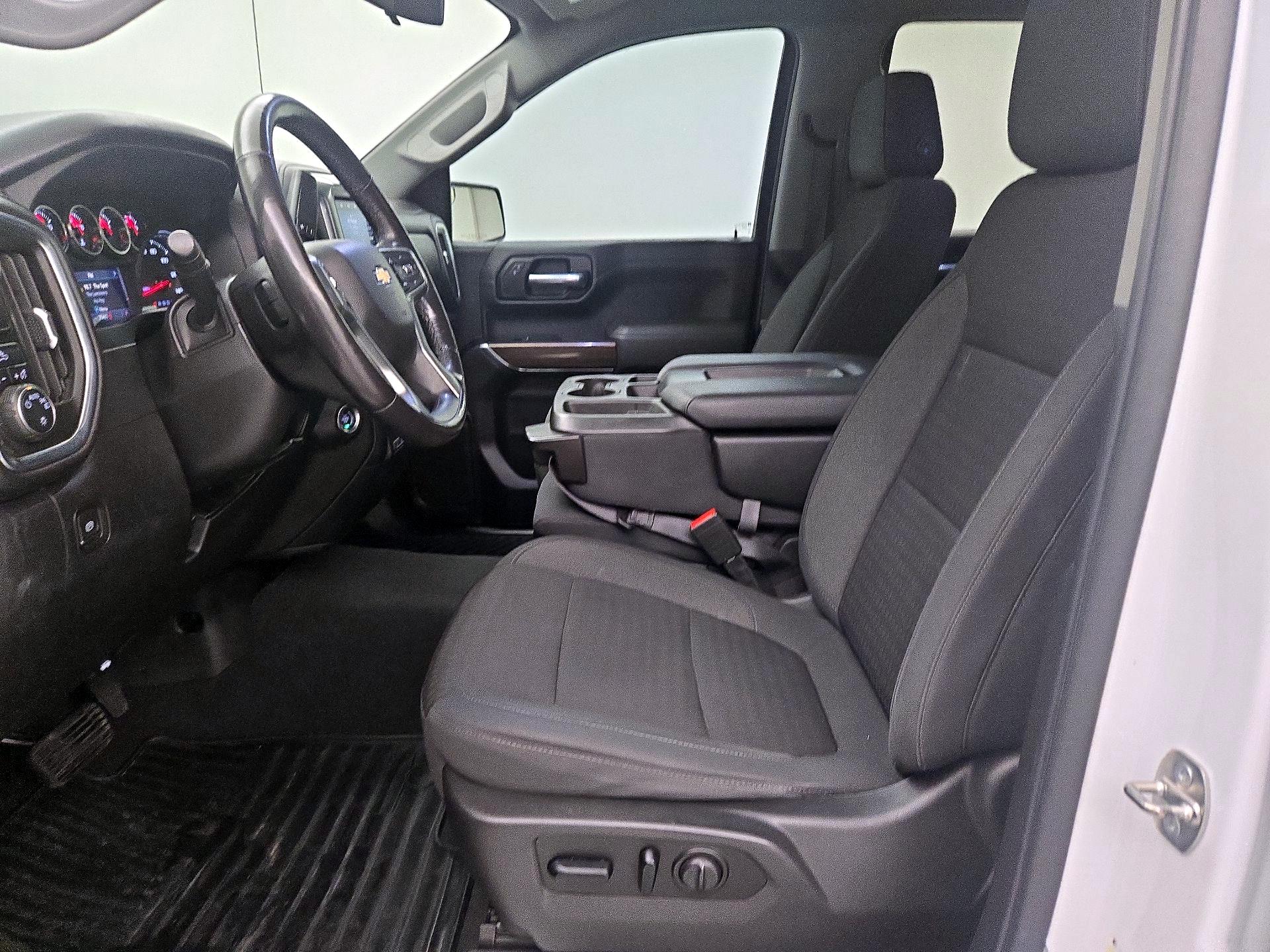 Thumbnail: 2021 Chevrolet Silverado 1500 - 11