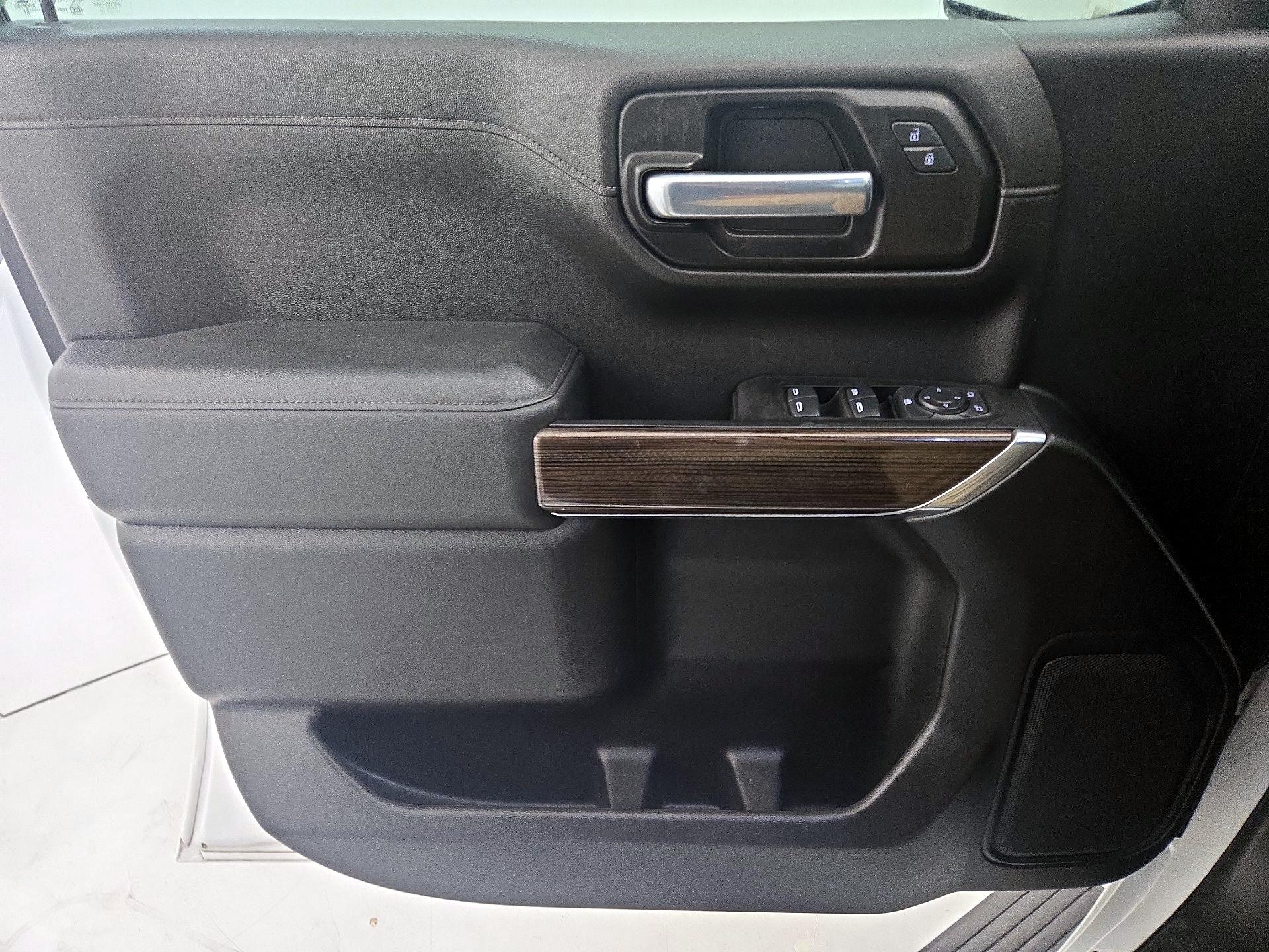 Thumbnail: 2021 Chevrolet Silverado 1500 - 12