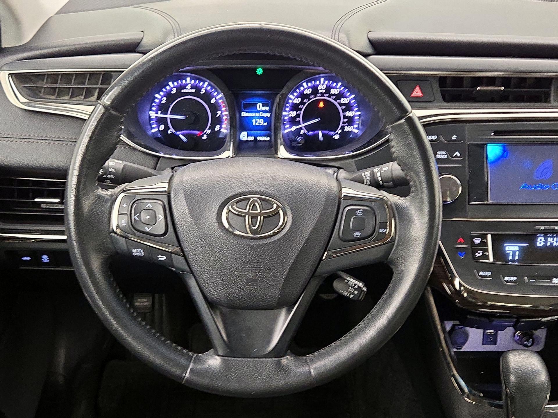 Thumbnail: 2014 Toyota Avalon - 10