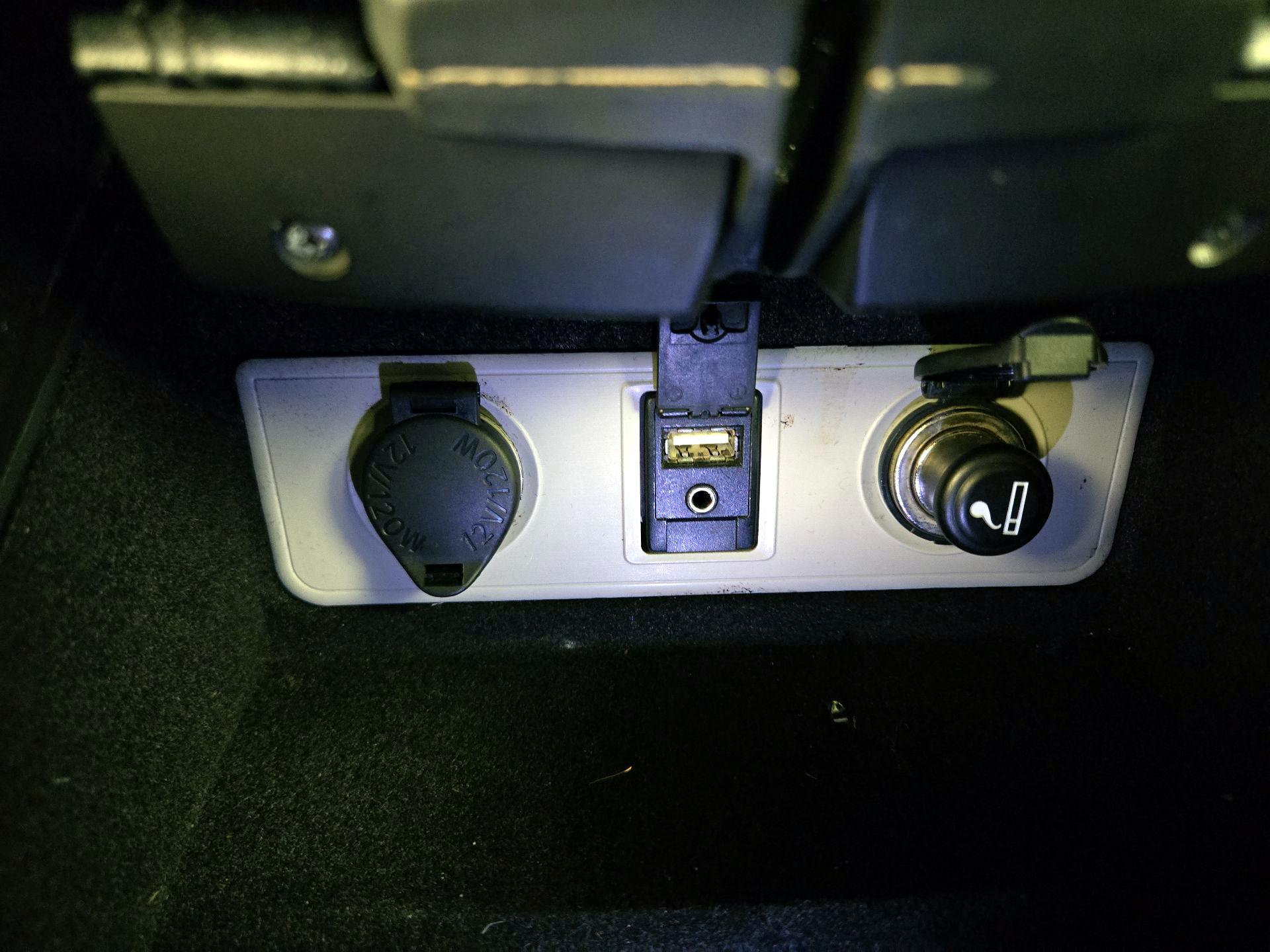 Thumbnail: 2014 Toyota Avalon - 18