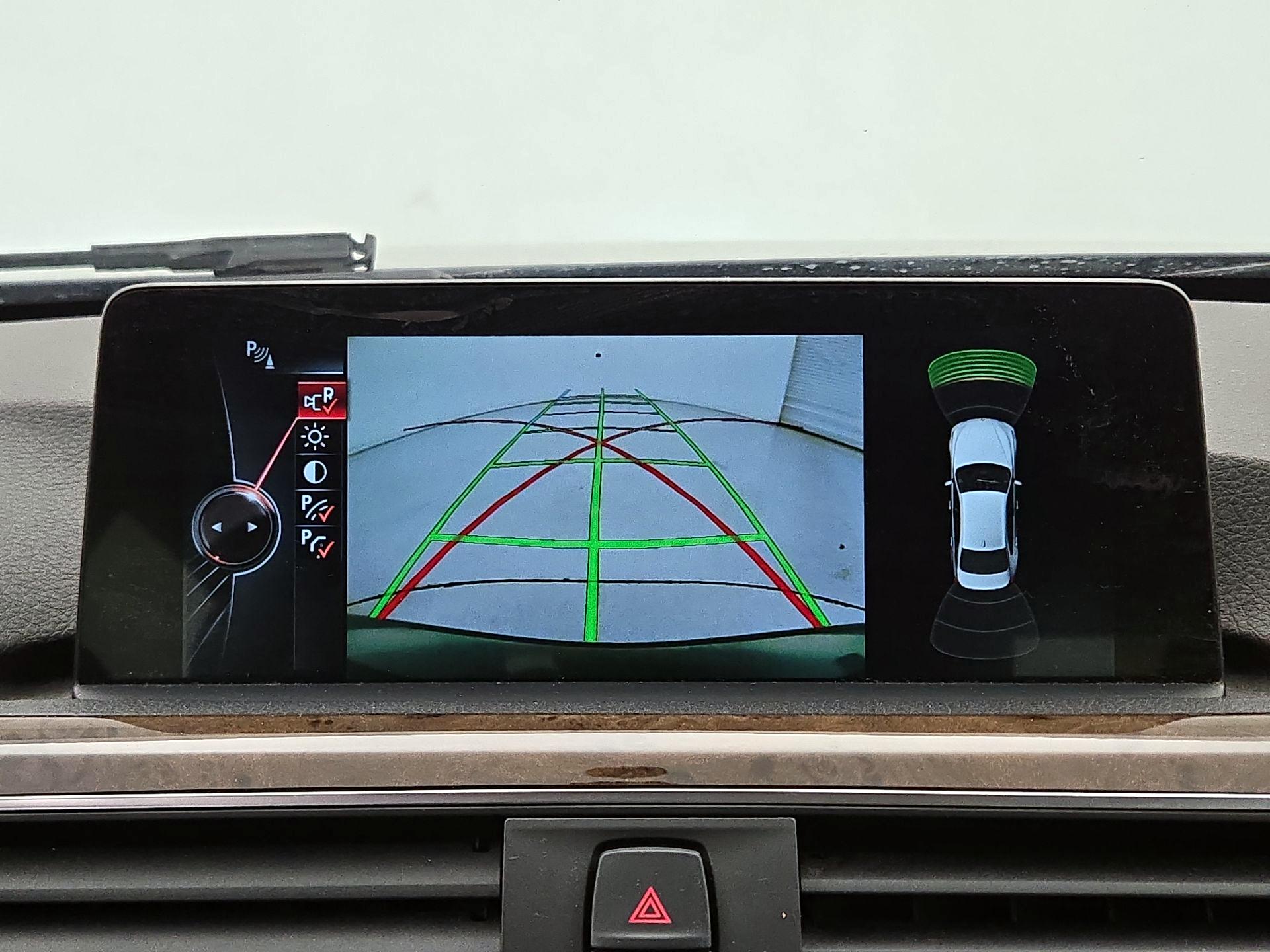 Thumbnail: 2016 BMW 3 Series - 15