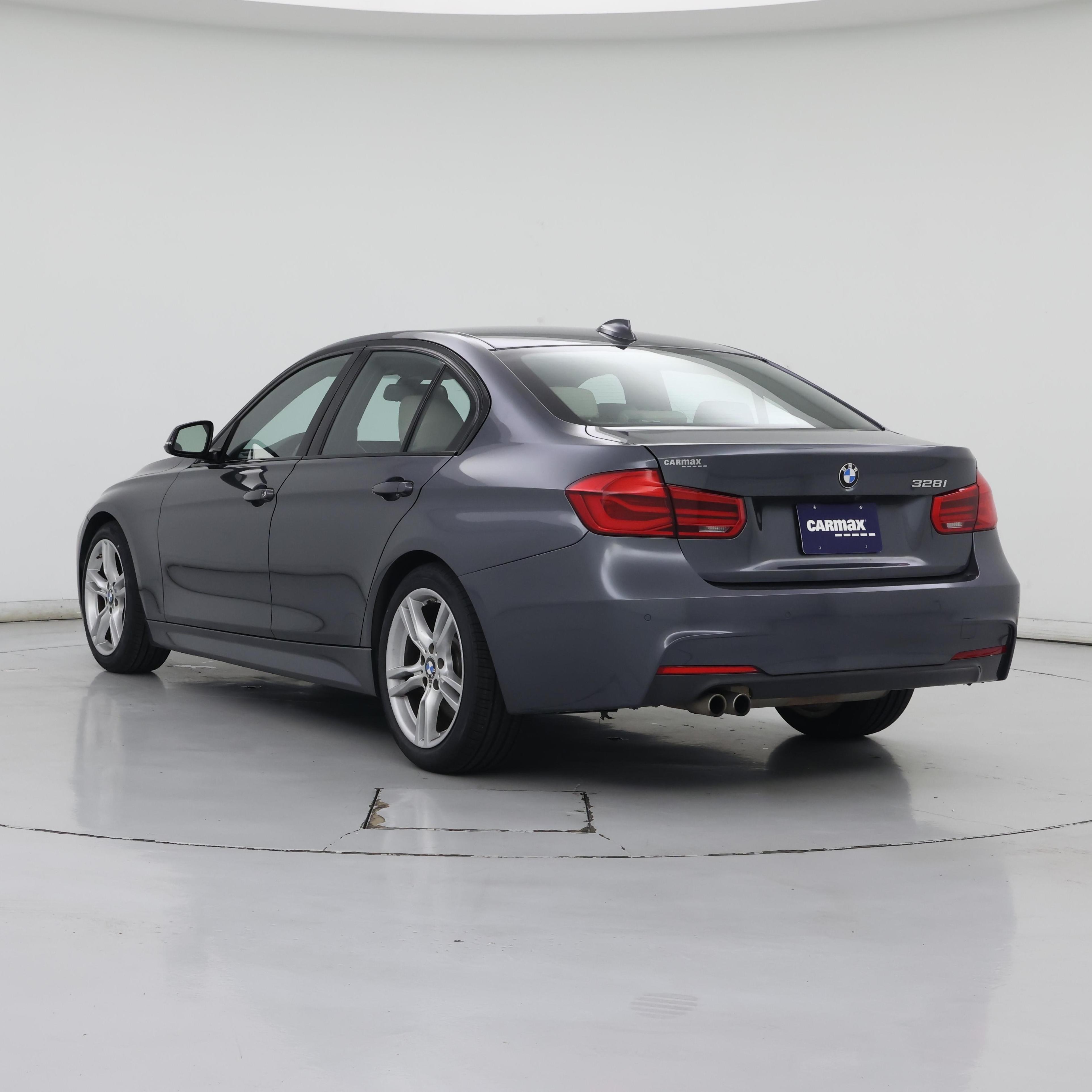 Thumbnail: 2016 BMW 3 Series - 2