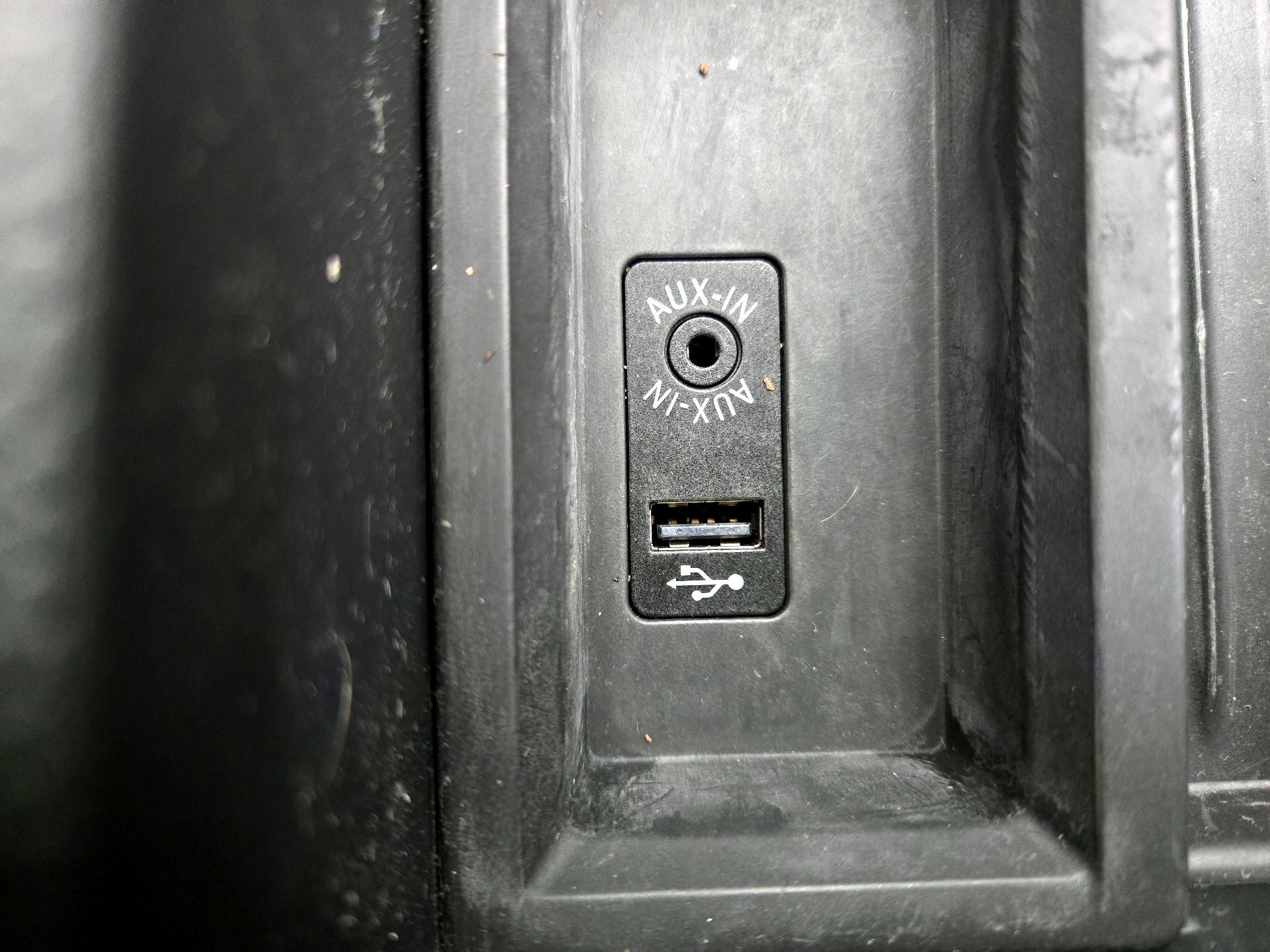 Thumbnail: 2016 BMW 3 Series - 19