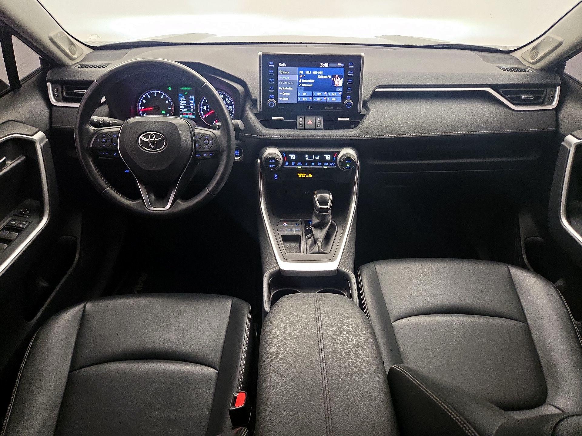 Thumbnail: 2019 Toyota RAV4 - 9