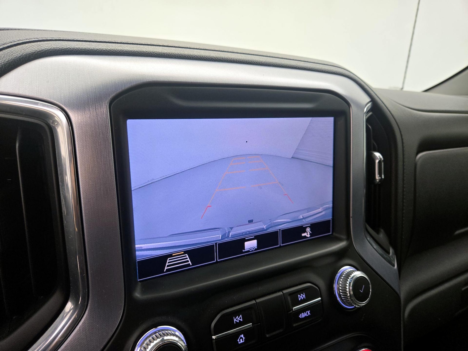 2020 GMC Sierra 1500 SLT - Photo 16