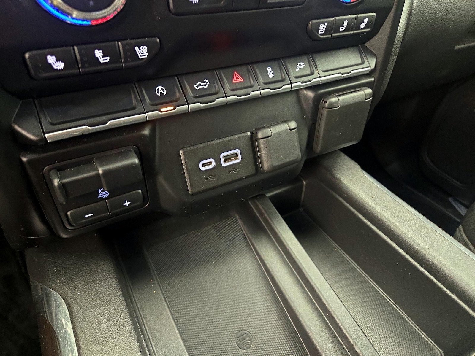 2020 GMC Sierra 1500 SLT - Photo 20