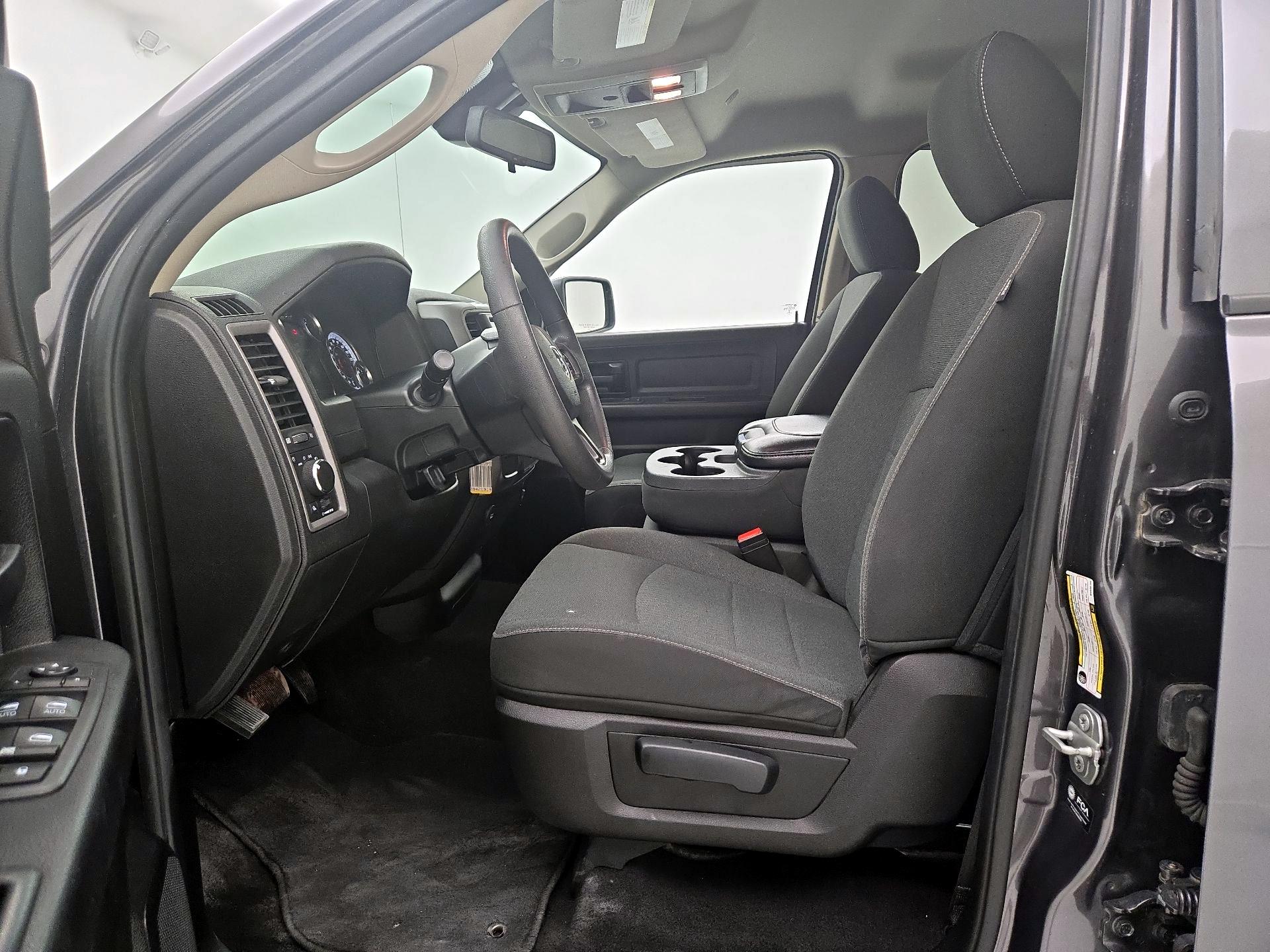 Thumbnail: 2021 RAM 1500 Classic - 11