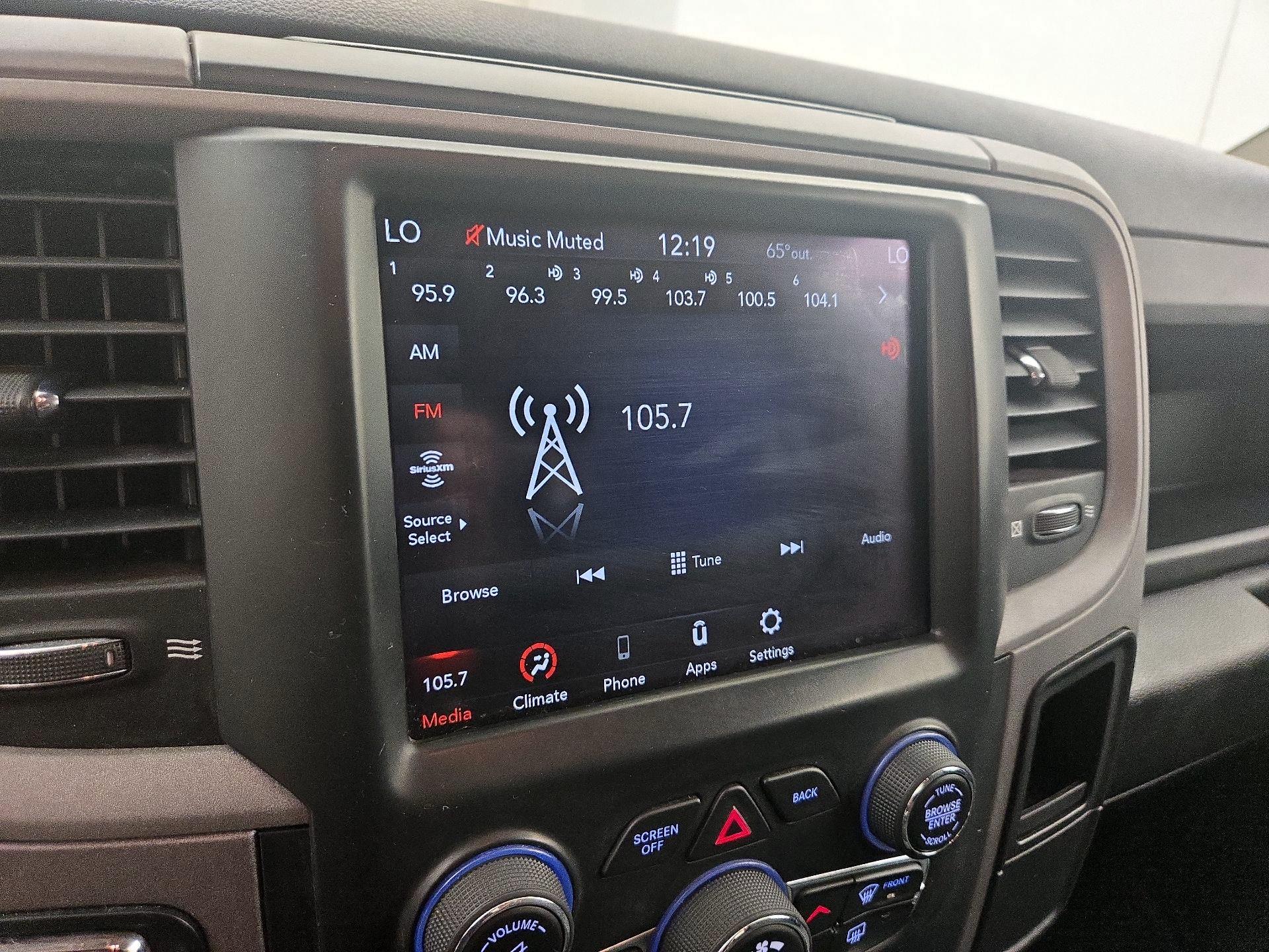 Thumbnail: 2021 RAM 1500 Classic - 15