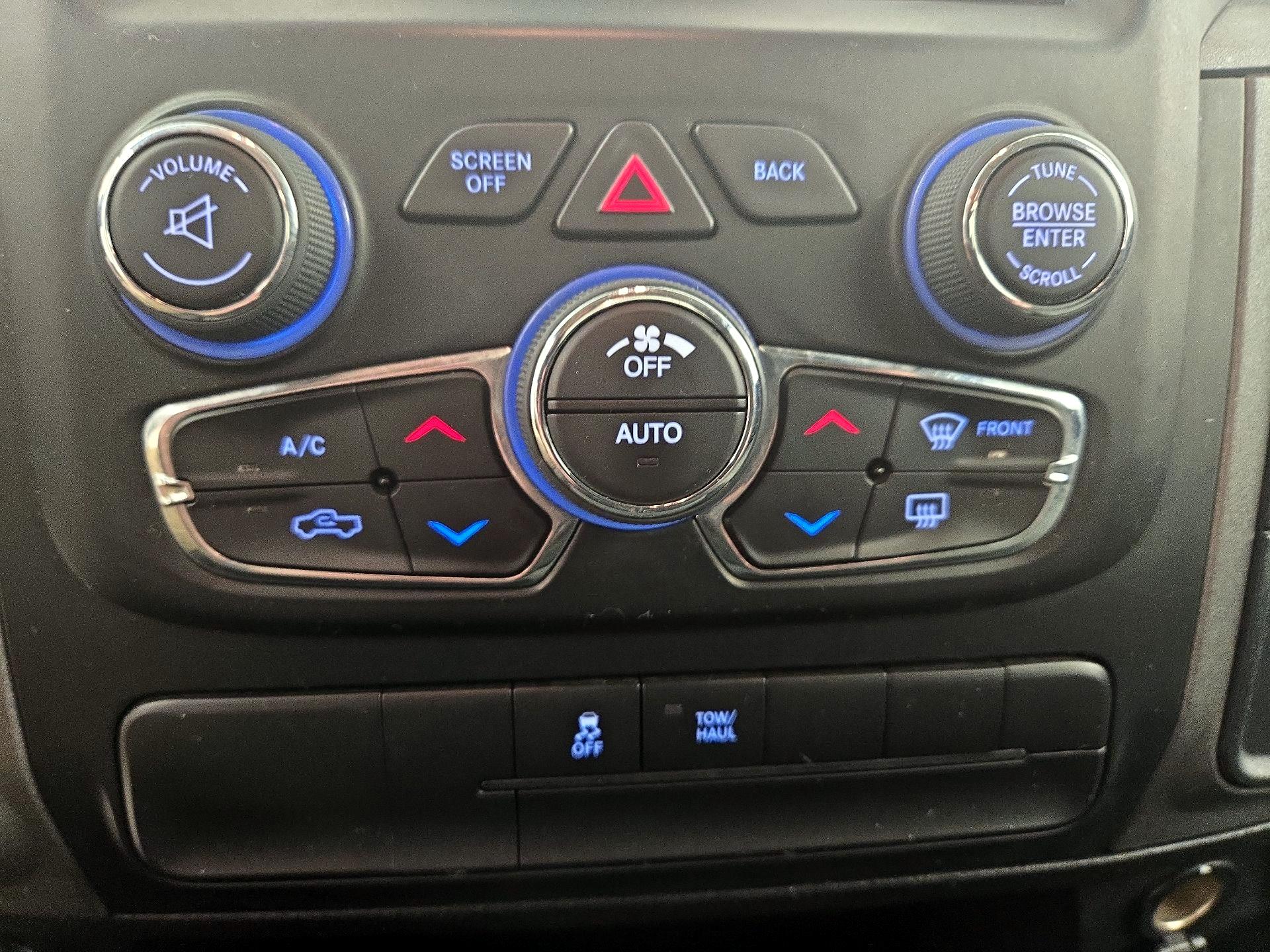 Thumbnail: 2021 RAM 1500 Classic - 16