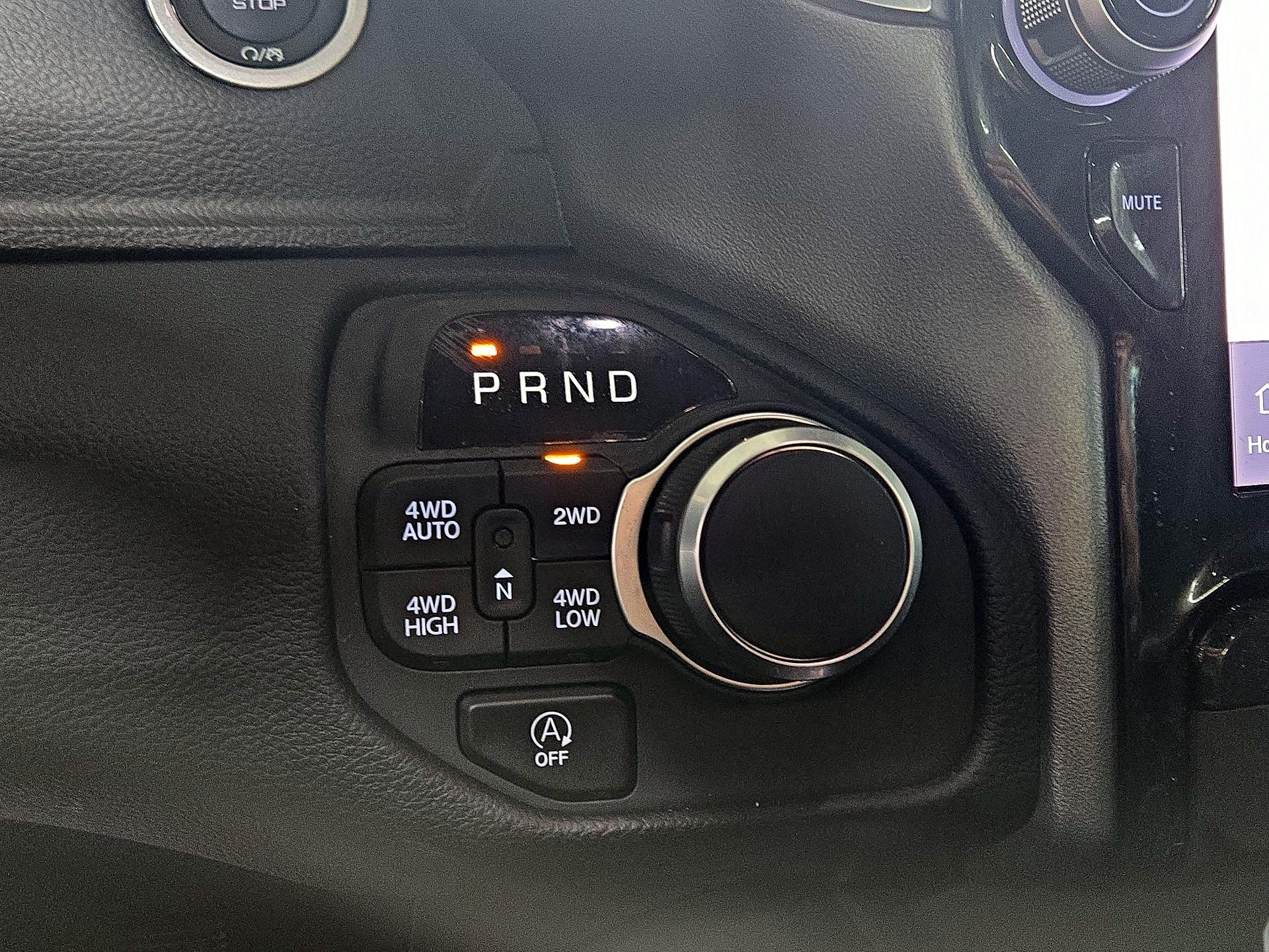 Thumbnail: 2025 RAM 1500 - 18