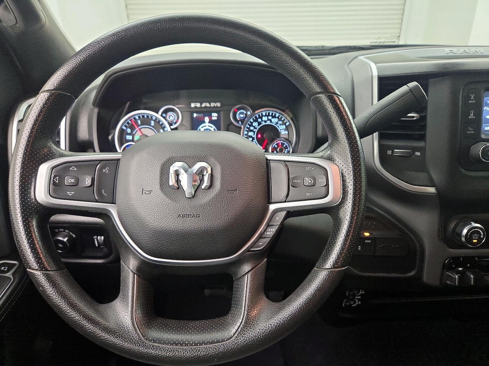 2023 RAM Ram 3500 Pickup Big Horn - Photo 11