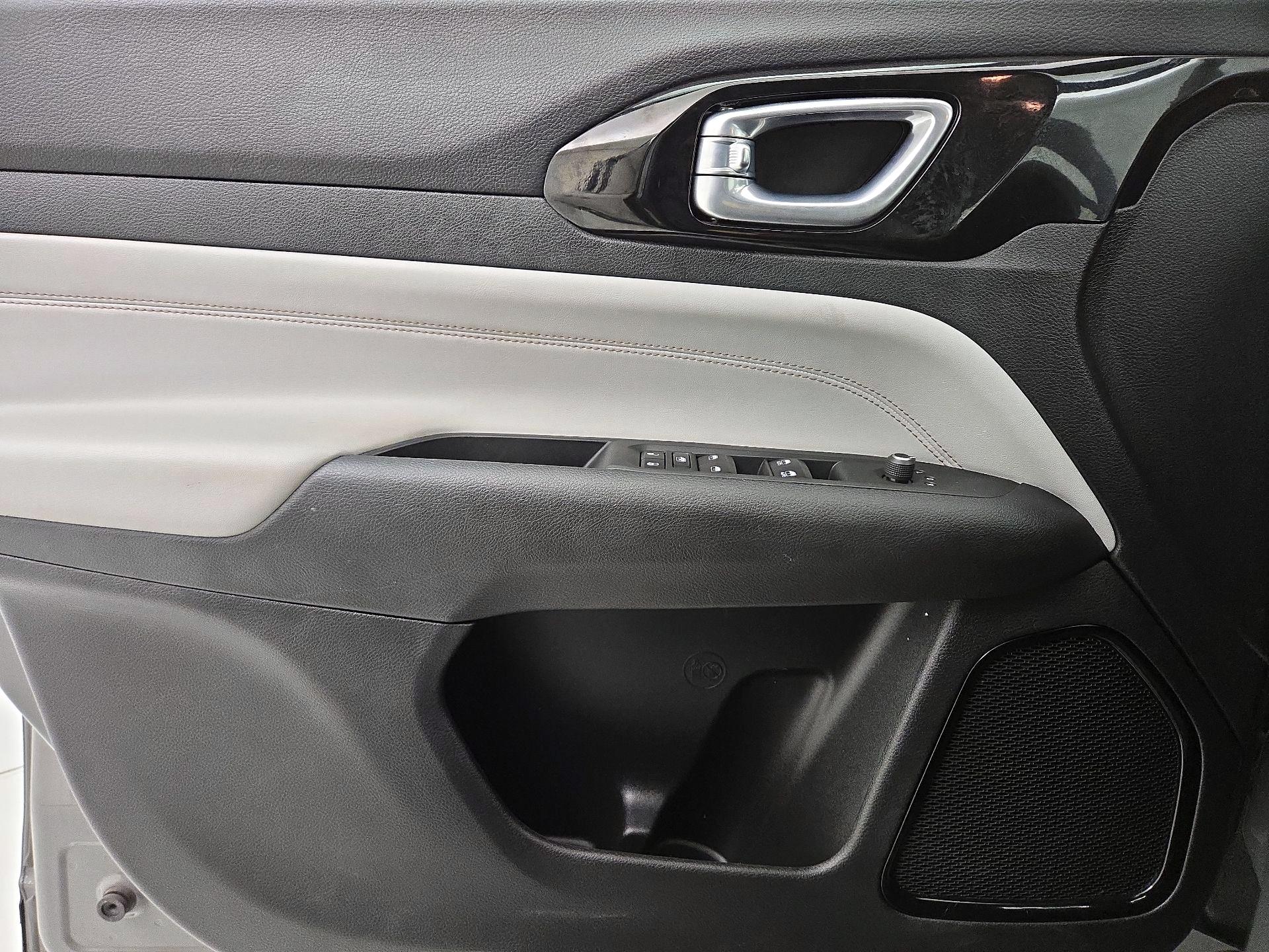 Thumbnail: 2023 Jeep Compass - 12